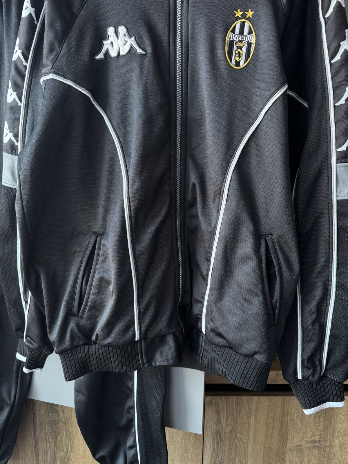 Kappa 1995/1996 Kappa FC Juventus Suit Jacket/Sweatpants Vintage Size US XL / EU 56 / 4 - 3 Thumbnail