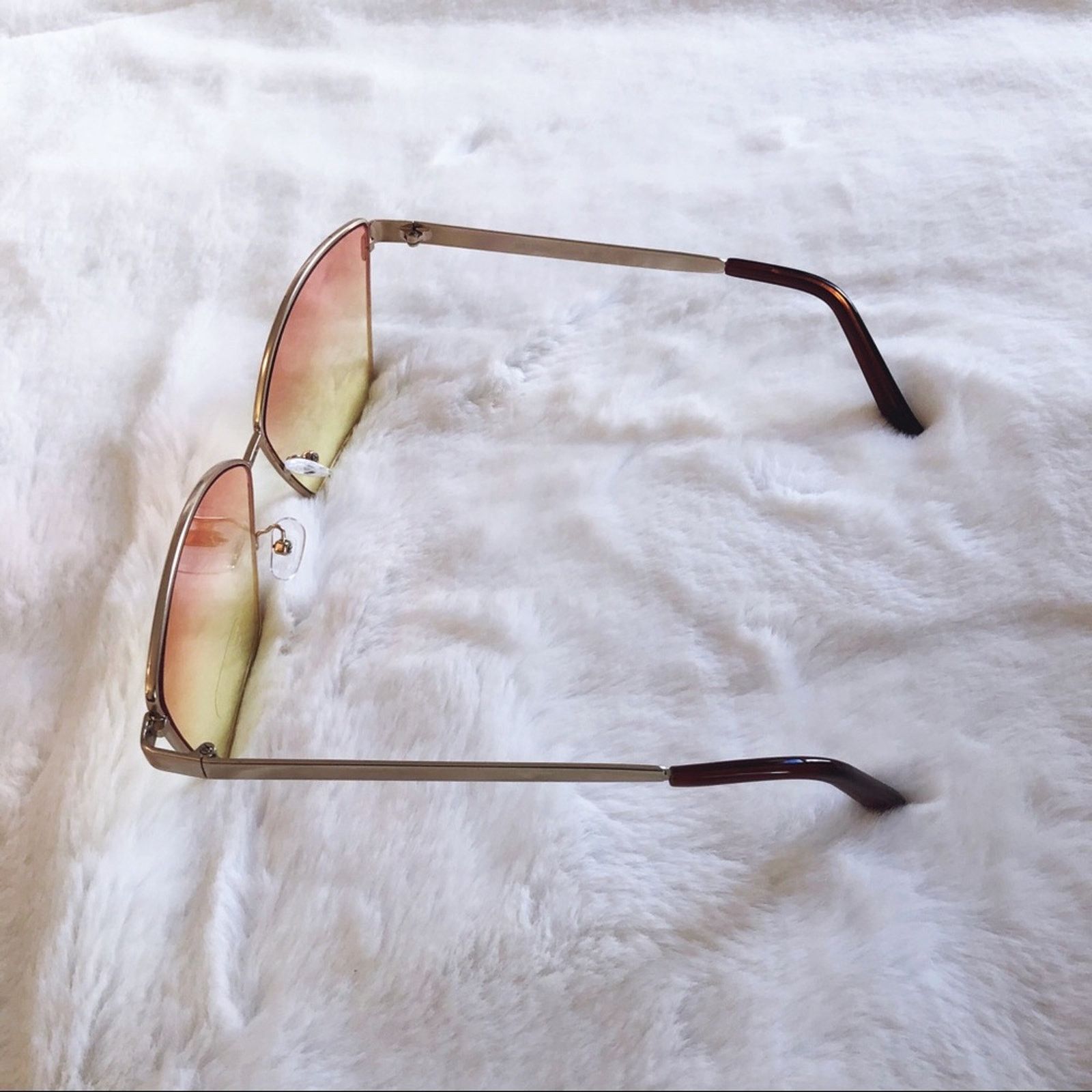 Other Aubrey Light Pink Gradient Oversized Sunglasses Size ONE SIZE - 6 Thumbnail