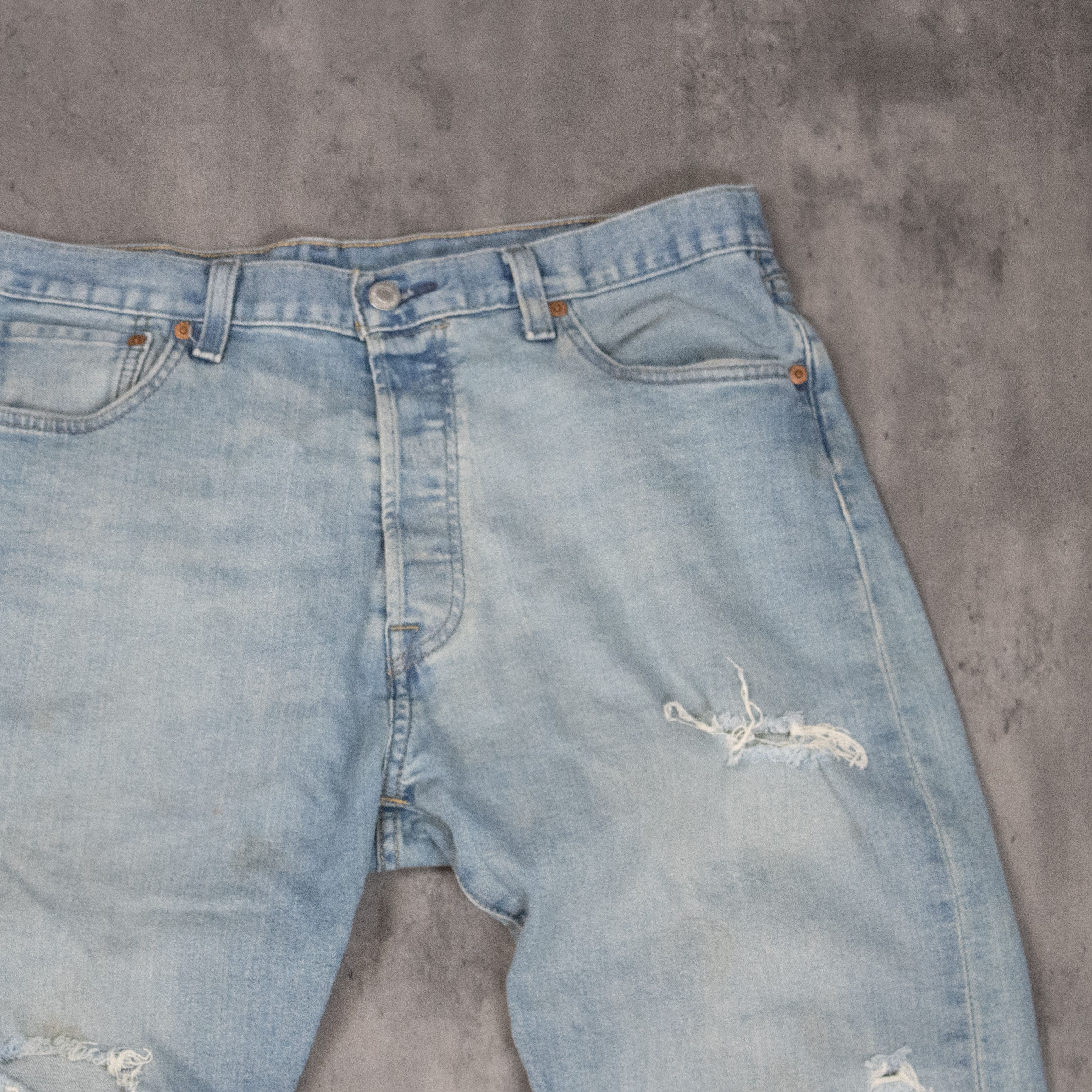 Levi's Levis 501 Straight Legged Distressed Midwash Denim Pant’s Size US 34 / EU 50 - 10 Thumbnail