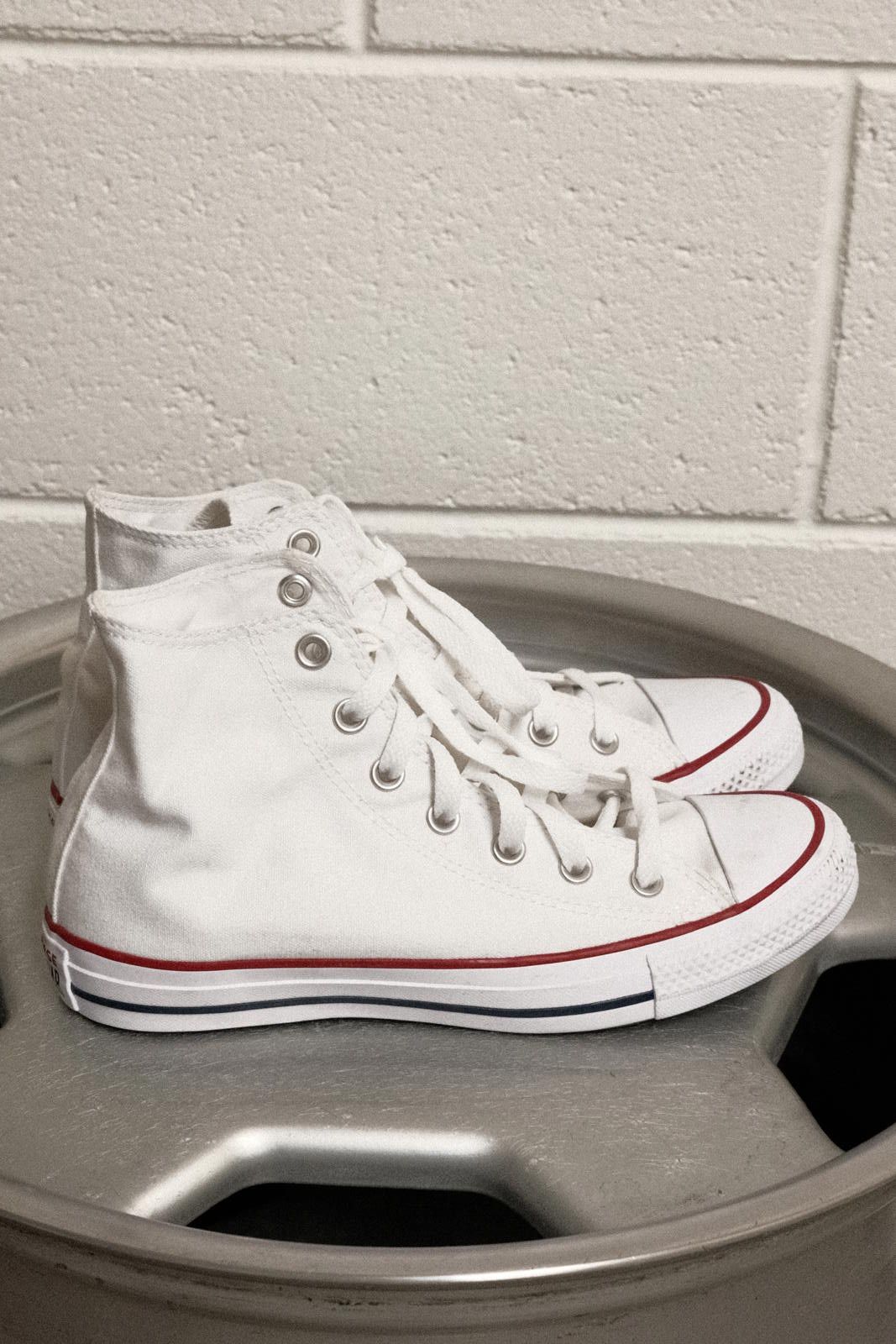 Converse White Converse Chuck Taylor All Star High Top Shoes W8 Size US 8 / IT 38 - 2 Thumbnail