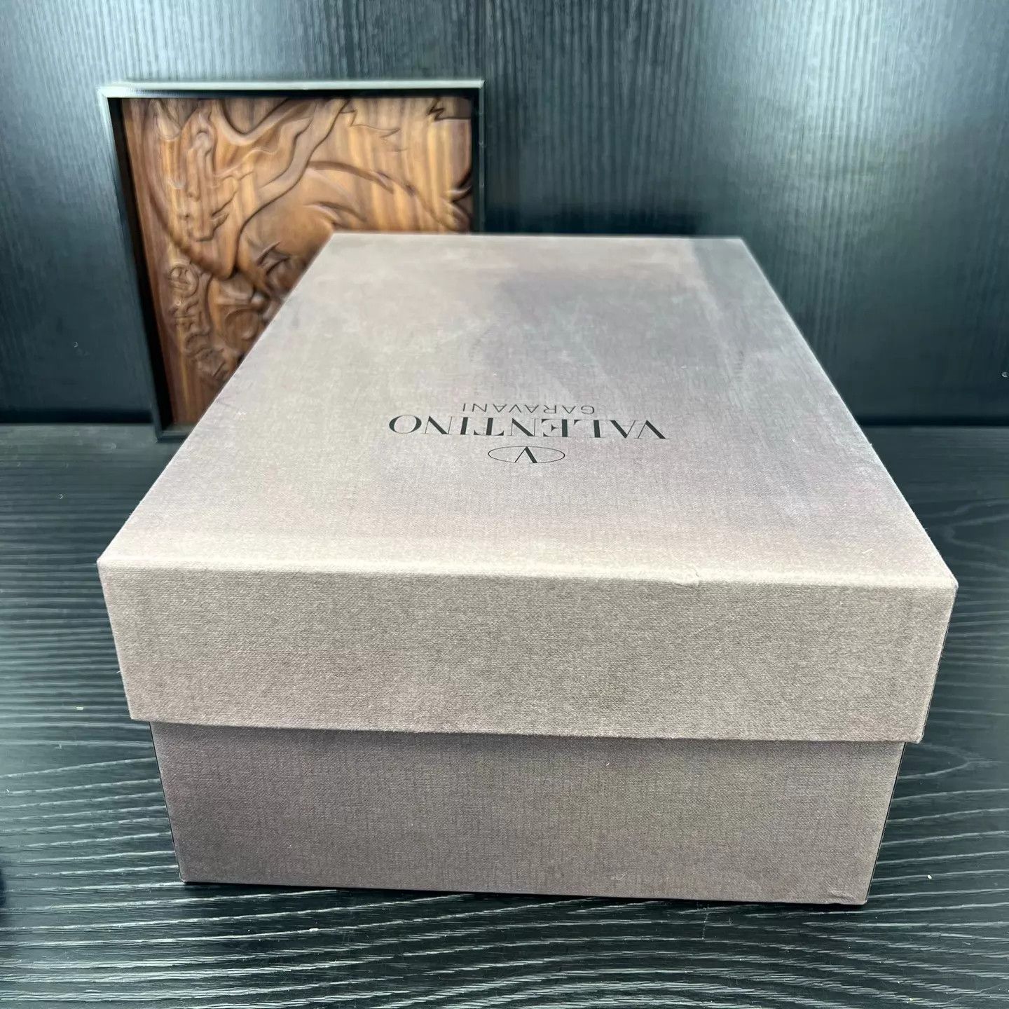 Valentino Valentino One Stud White/Black 40 (Good, Minor Toe Crack) Size US 9.5 / EU 42-43 - 9 Thumbnail