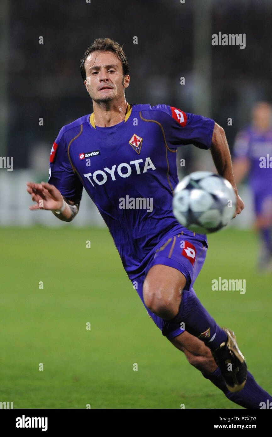 Diadora Fiorentina 2008 2009 Home Long Sleeve Newtag soccer jersey Size US M / EU 48-50 / 2 - 2 Thumbnail