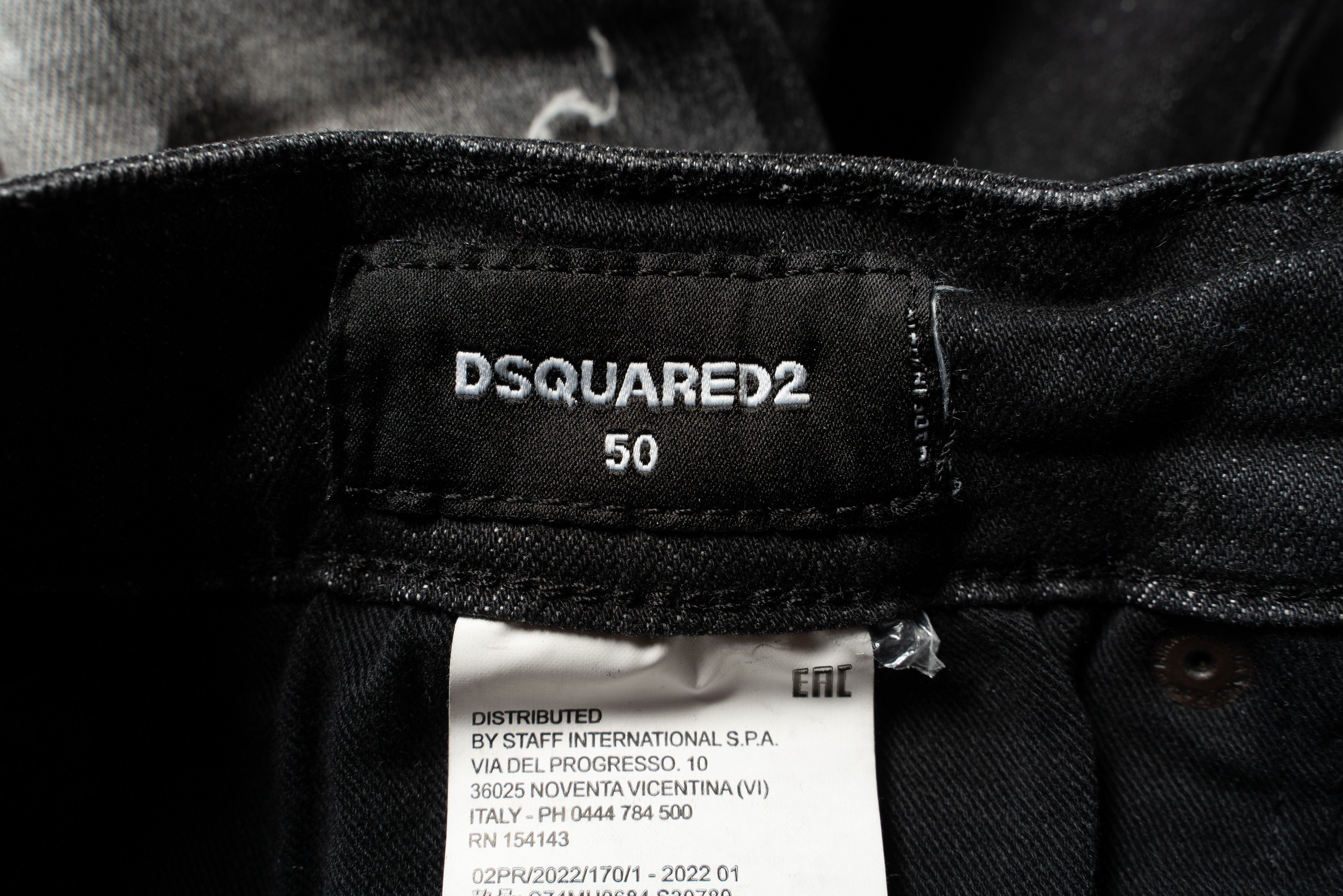 Dsquared2 🔵 DSQUARED2 Distressed Denim Shorts Size US 32 / EU 48 - 9 Thumbnail