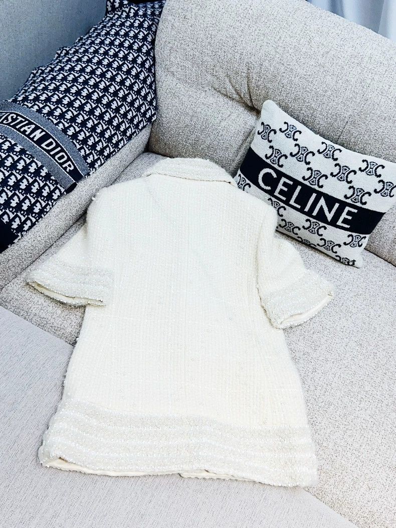 Chanel Chanel 18A Early Autumn High-end Handicraft Hamburger Seri Size XS / US 0-2 / IT 36-38 - 4 Thumbnail
