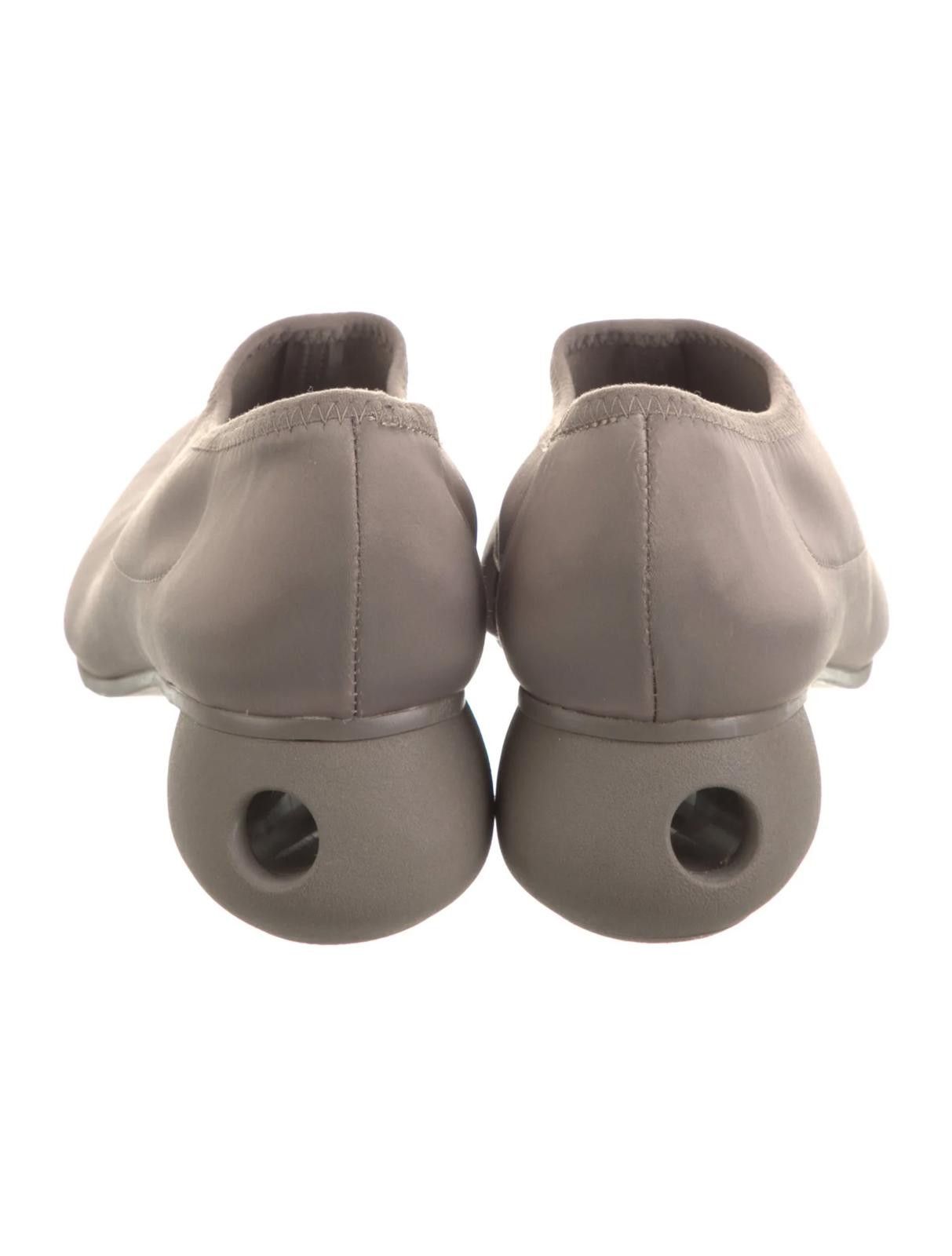 Issey Miyake Issey Miyake Taupe Pumps w/Block Heel Sz 8.5 Retail $599 Size US 8.5 / IT 38.5 - 4 Thumbnail