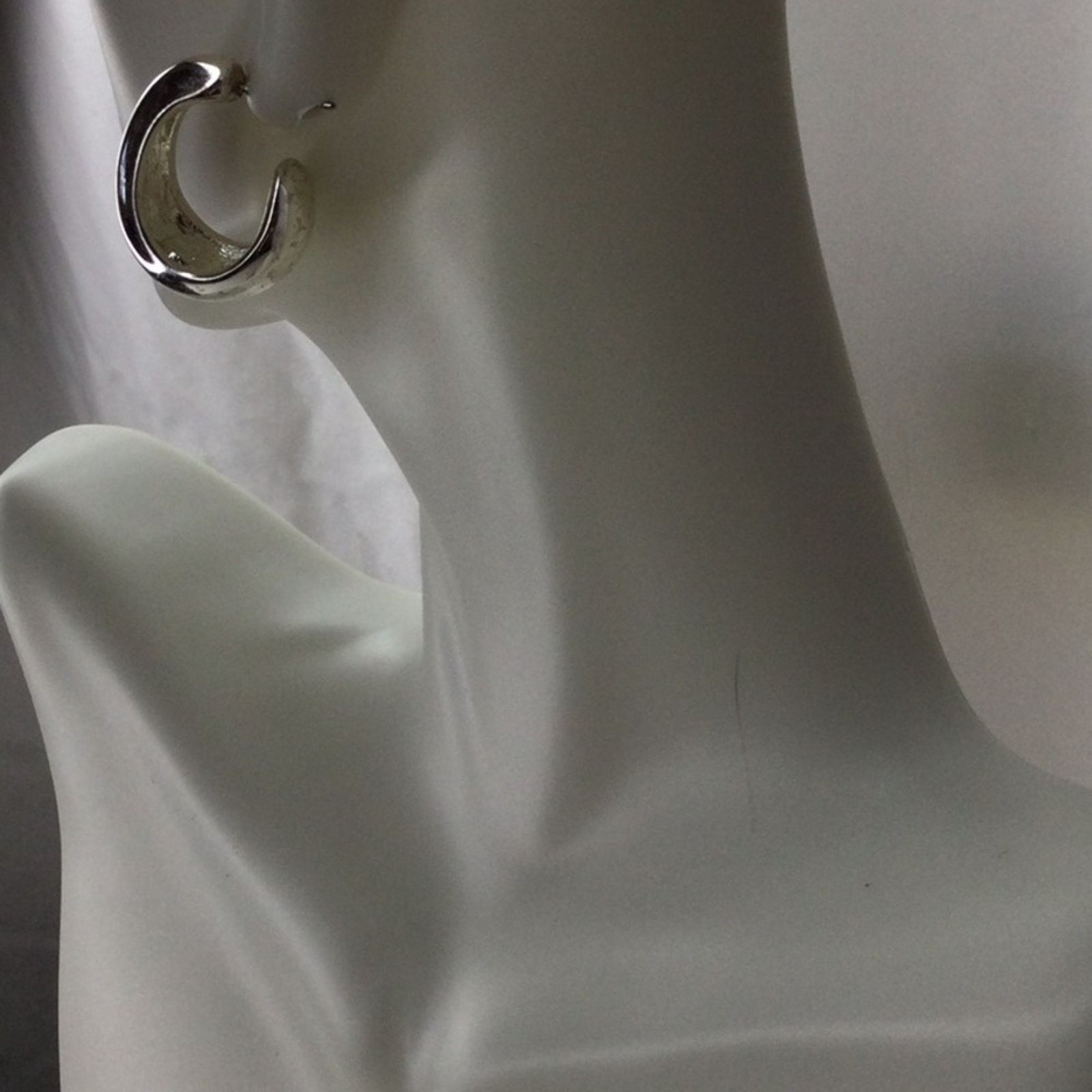 Chicos Chico's Shiny Silver Huggie Hoop Prong Back Earrrings Size ONE SIZE - 5 Thumbnail