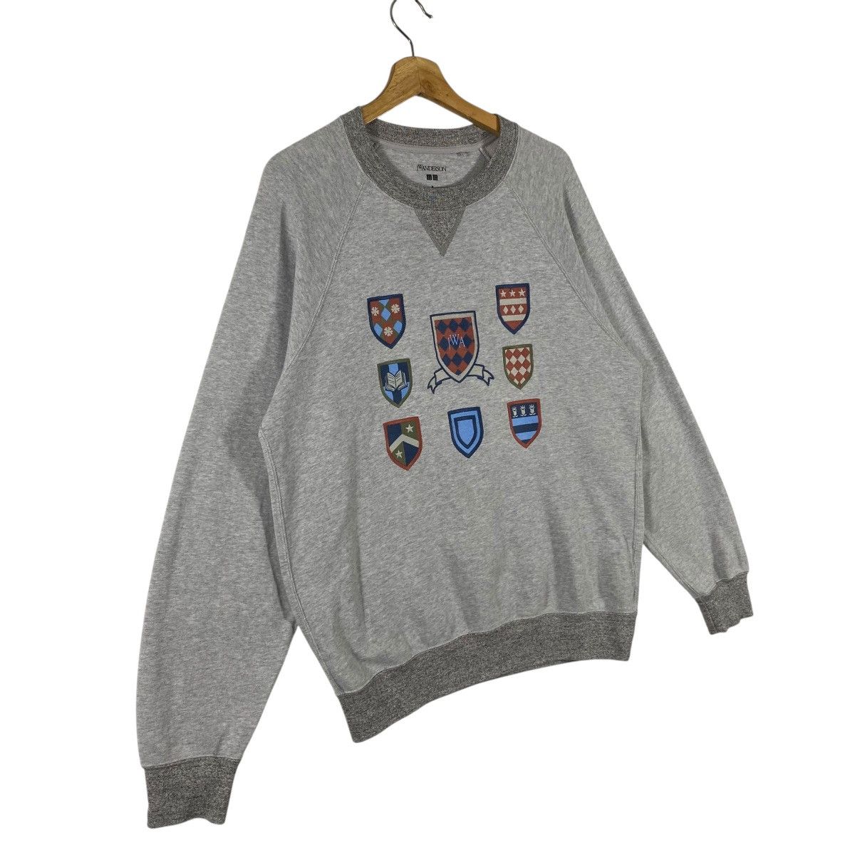 JW Anderson × Uniqlo J.W Anderson X Japanese Brand Sweatshirt M Size Grey Colour Size US M / EU 48-50 / 2 - 3 Thumbnail