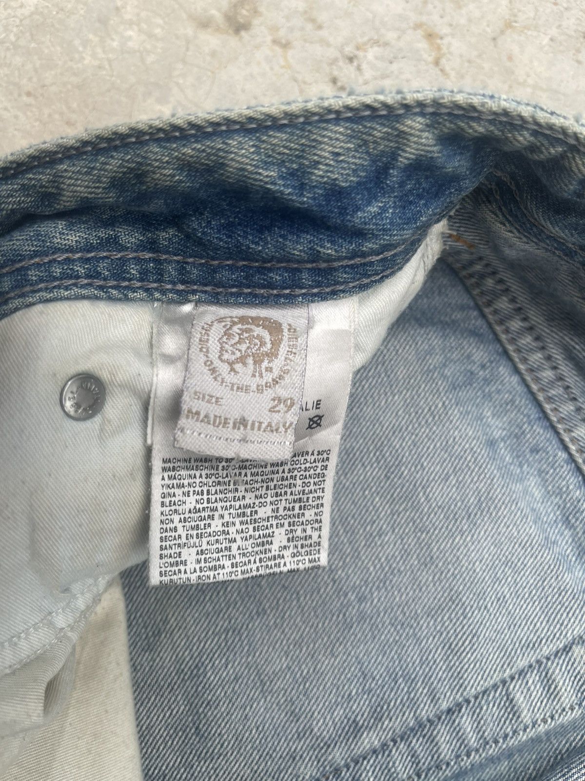 Diesel Diesel Viker Wash 008A2 Distressed Straight Leg Jeans 29x32 Size US 29 - 7 Thumbnail