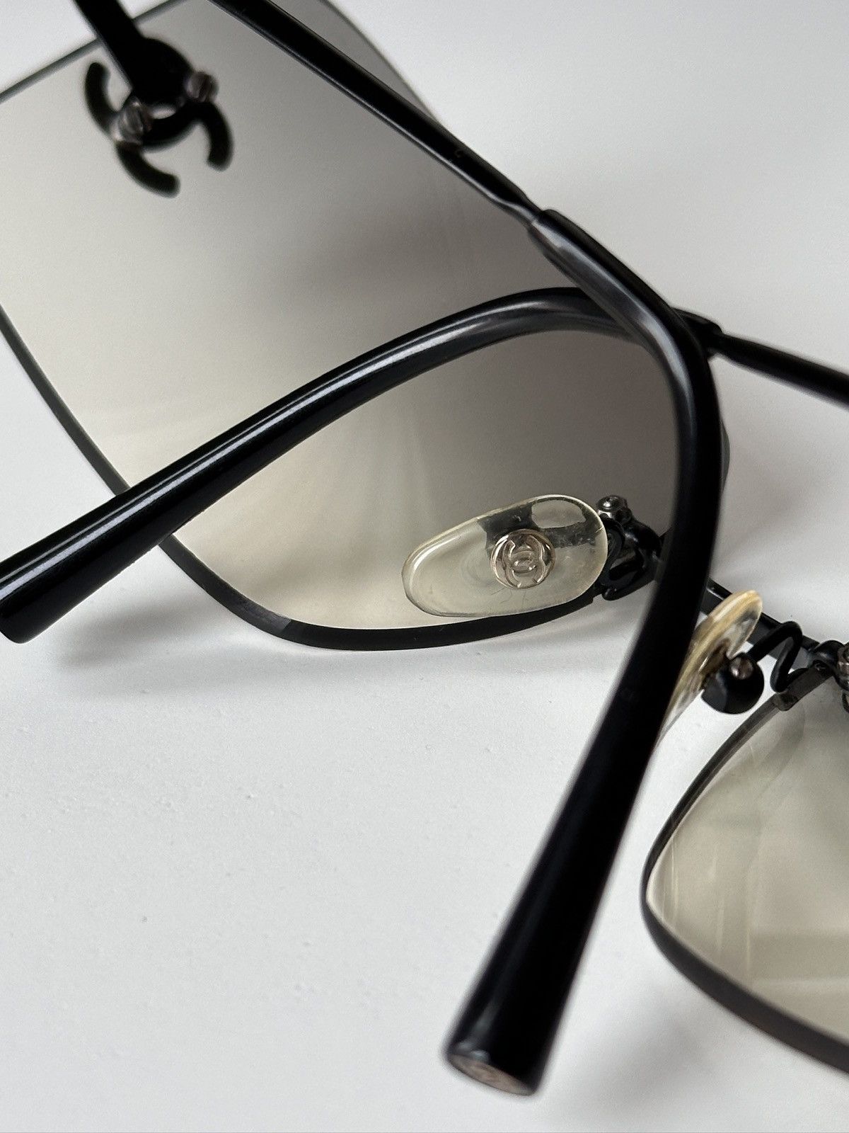 Chanel CHANEL Rhinestone Swarovski Black Tinted Sunglasses 4017-D Size ONE SIZE - 14 Thumbnail
