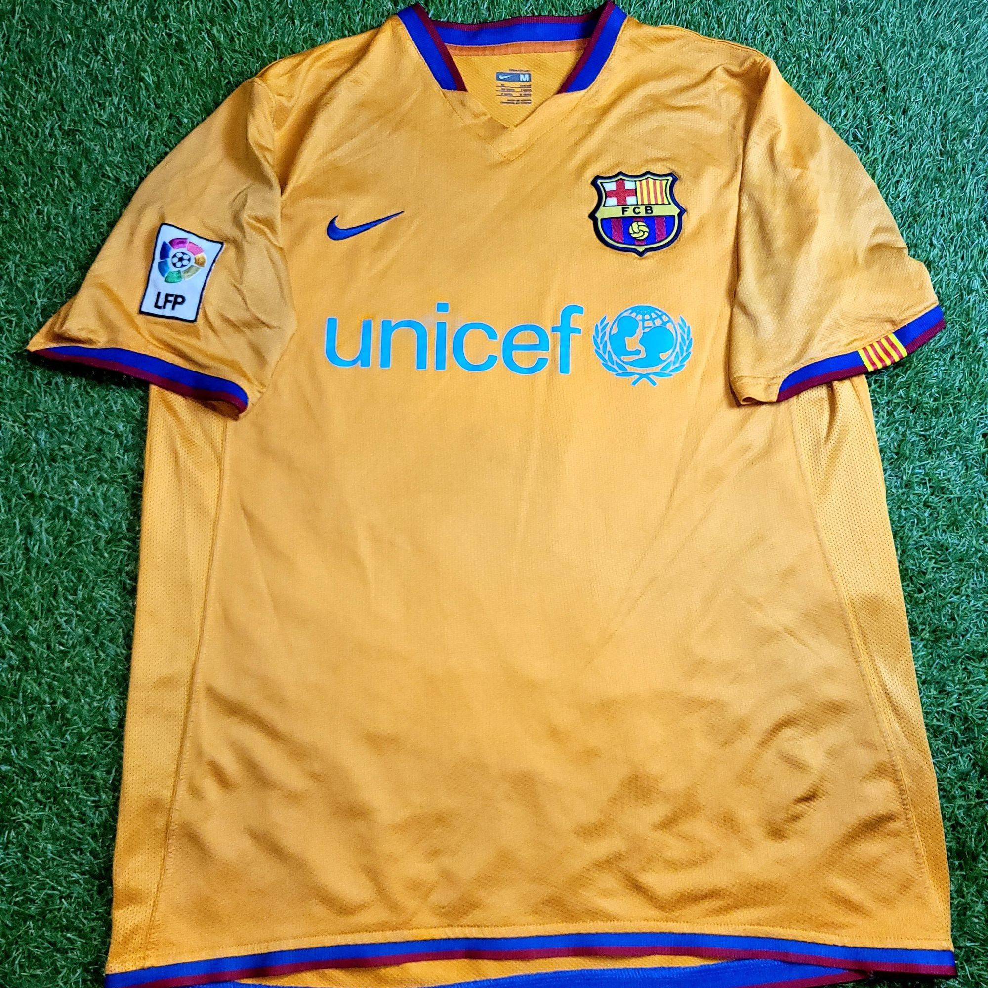 Nike Ronaldinho Barcelona 2006 2007 Away Soccer Jersey Shirt M Size US M / EU 48-50 / 2 - 2 Thumbnail