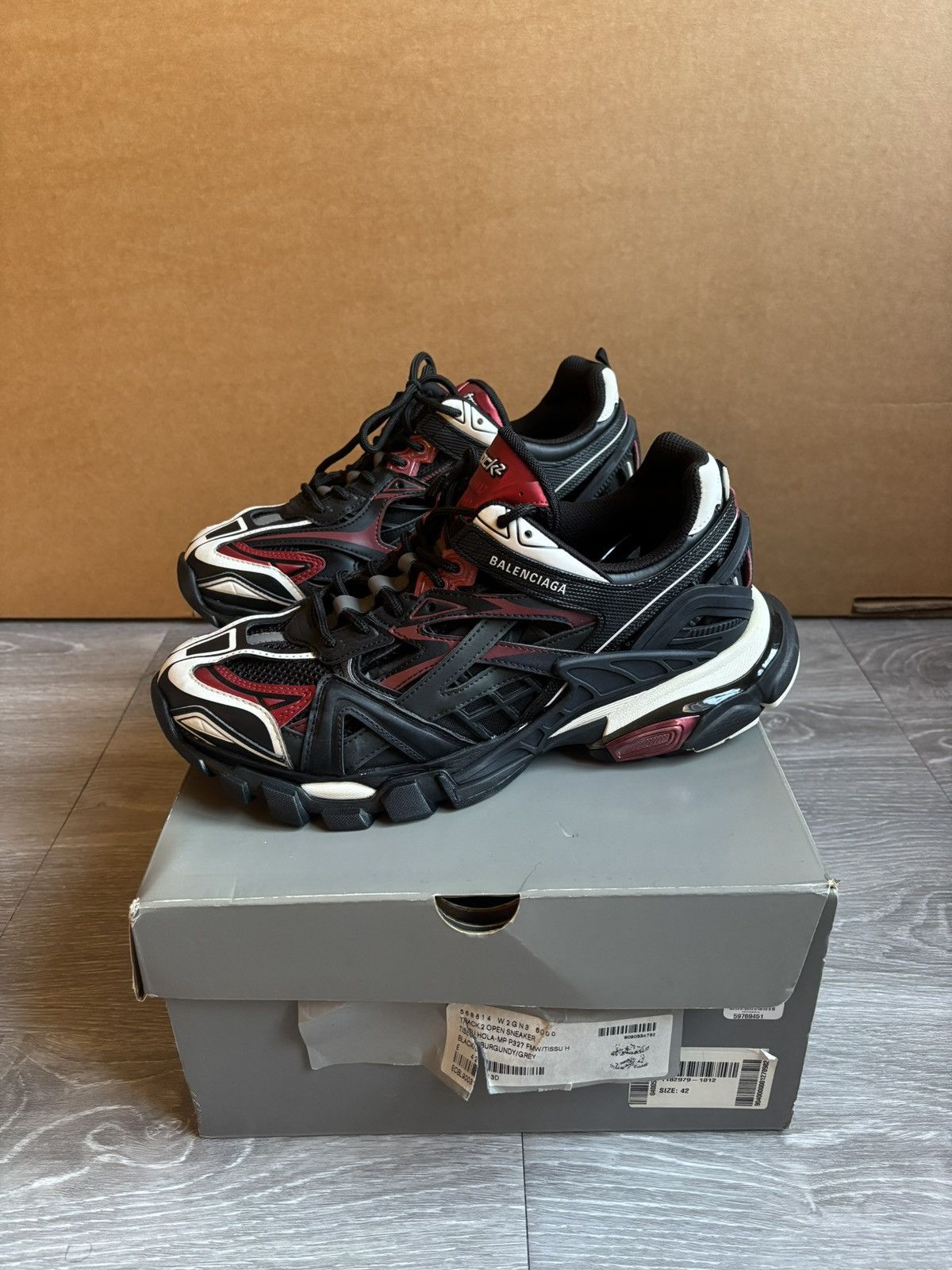 Balenciaga Balenciaga Track 2 Runner Burgundy/Black Size US 9 / EU 42 - 2 Thumbnail