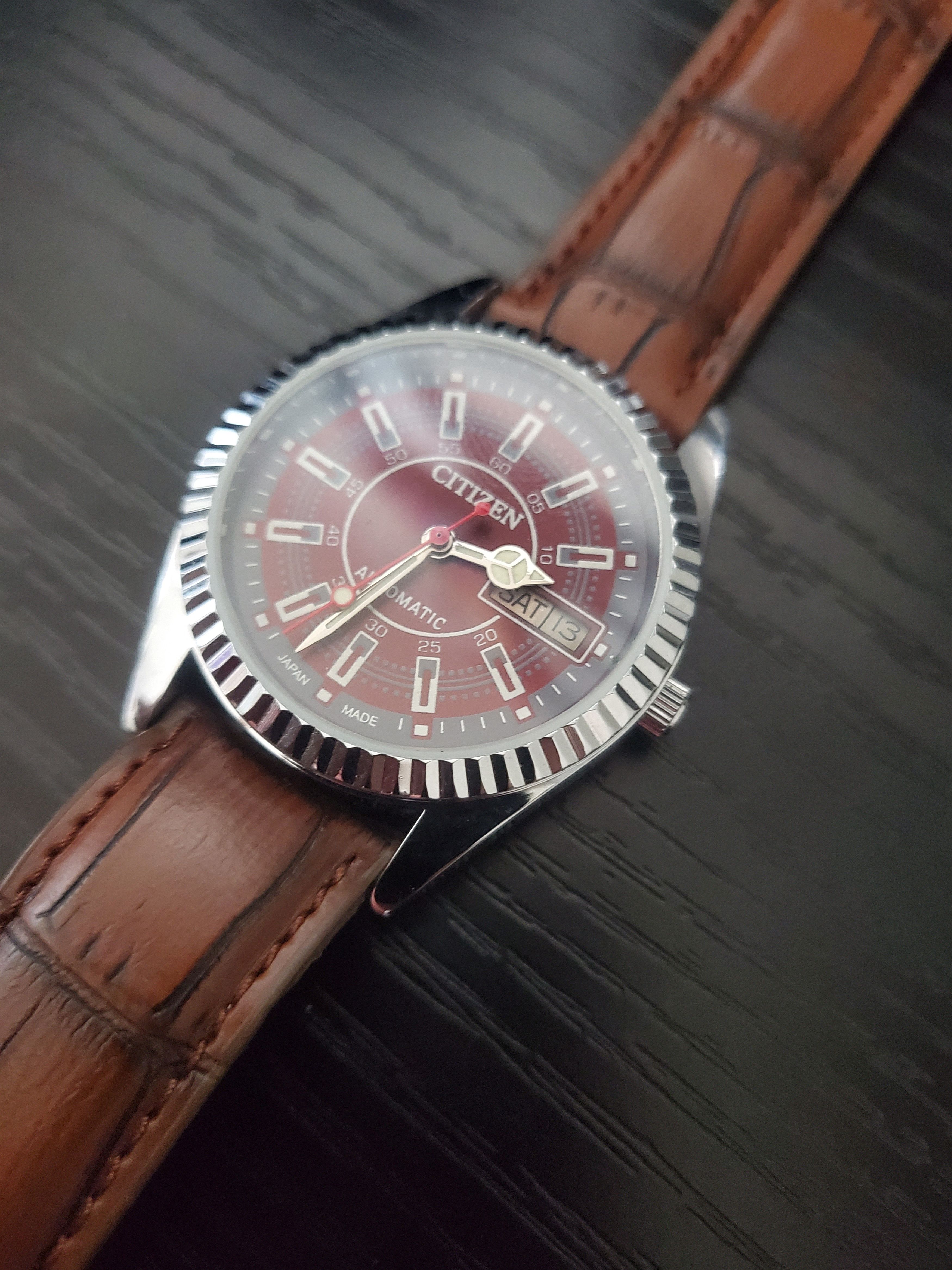 image of Citizen Eagle 7 Am147 Automatic Men's Vintage Watch in Brown/Silver/Red