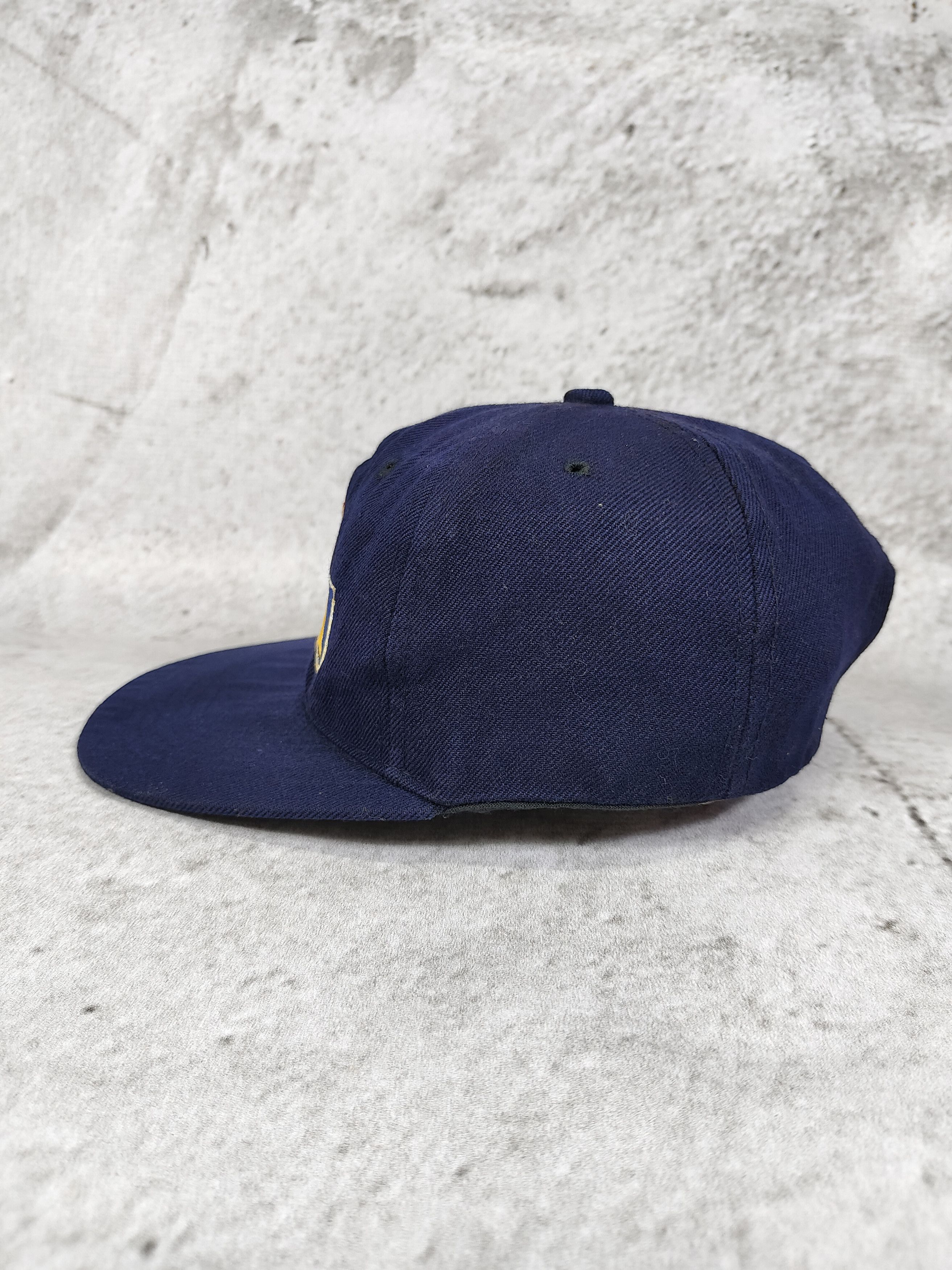 Vintage 90s UCLA Bruins University Embroidered Logo Snapback Cap Size ONE SIZE - 4 Thumbnail