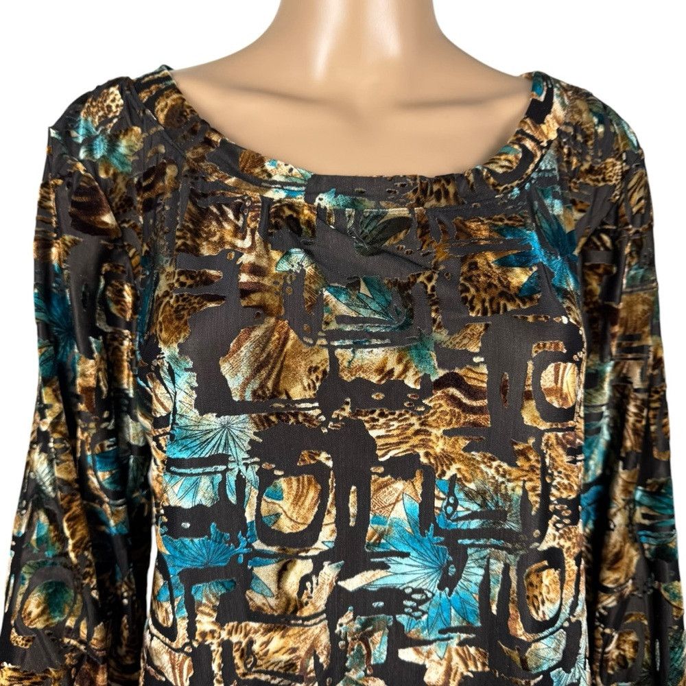 Other Nicole Max Velvet Burnout Long Sleeve Asymmetrical Hem Top Size L / US 10 / IT 46 - 3 Thumbnail