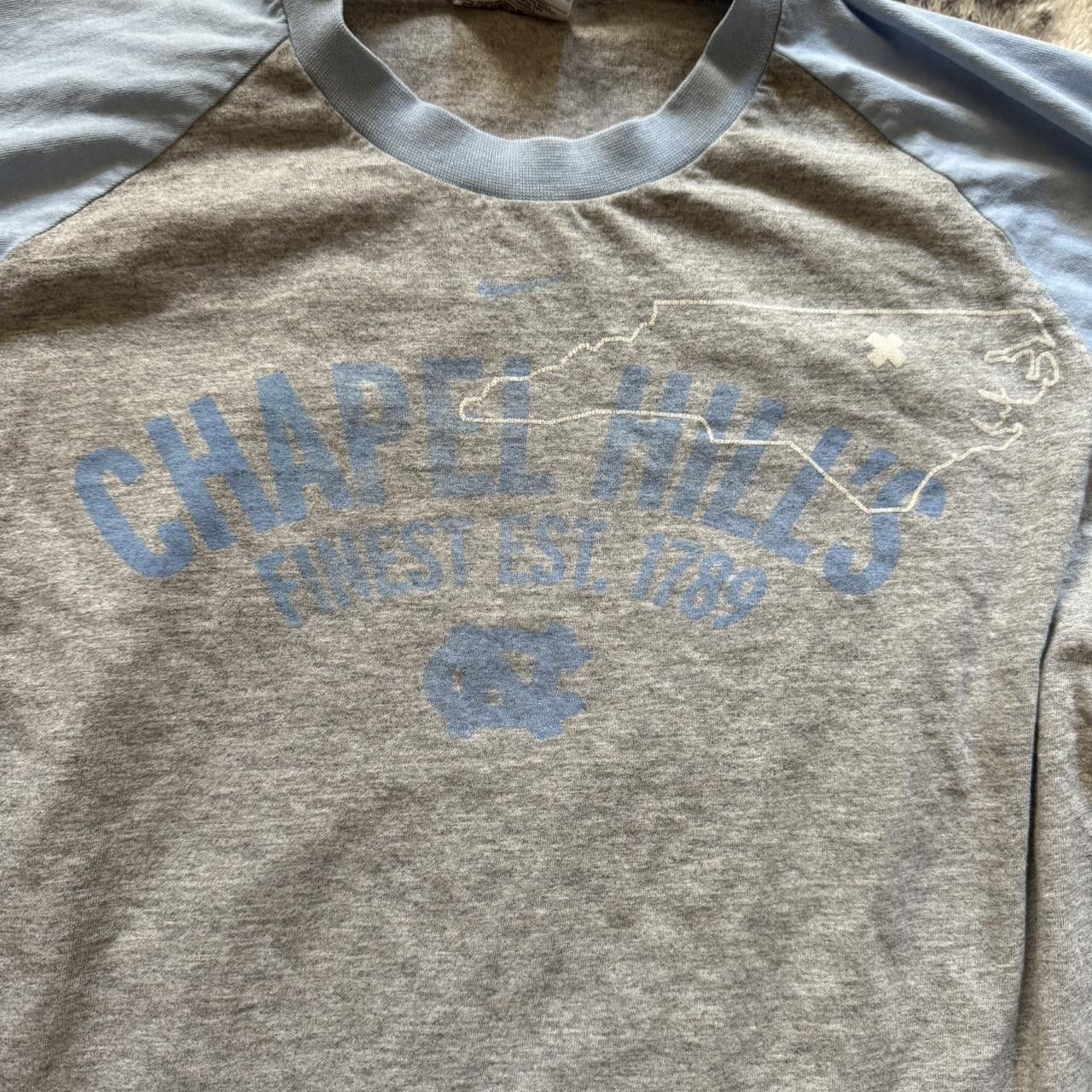 Nike Vintage 90s Nike Center swoosh UNC Tarheels Tee Size US L / EU 52-54 / 3 - 4 Thumbnail