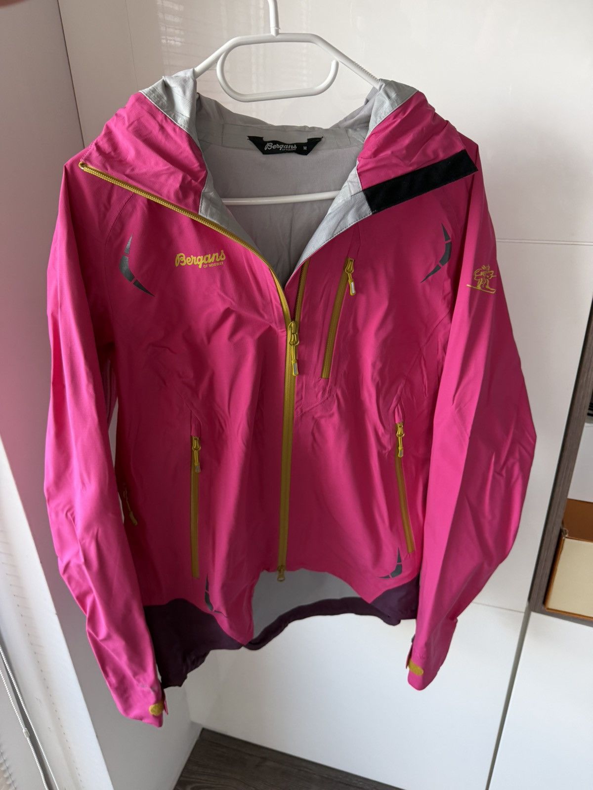 Bergans of Norway Bergans Of Norway Dermizax Waterproof Ski Storen Lady Jacket Size M / US 6-8 / IT 42-44 - 19 Thumbnail