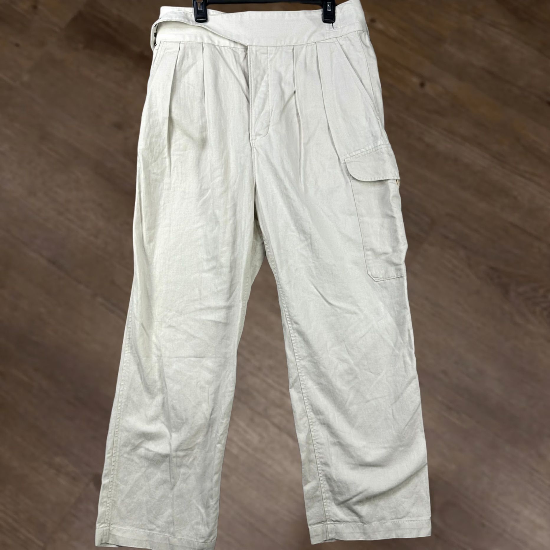 Banana Republic VINTAGE? No. Banana Republic Womens Baggy Cargo Pants 12 Petite Cream Belted Linen Blend NEW Size 34" / US 12 / IT 48 - 1 Thumbnail