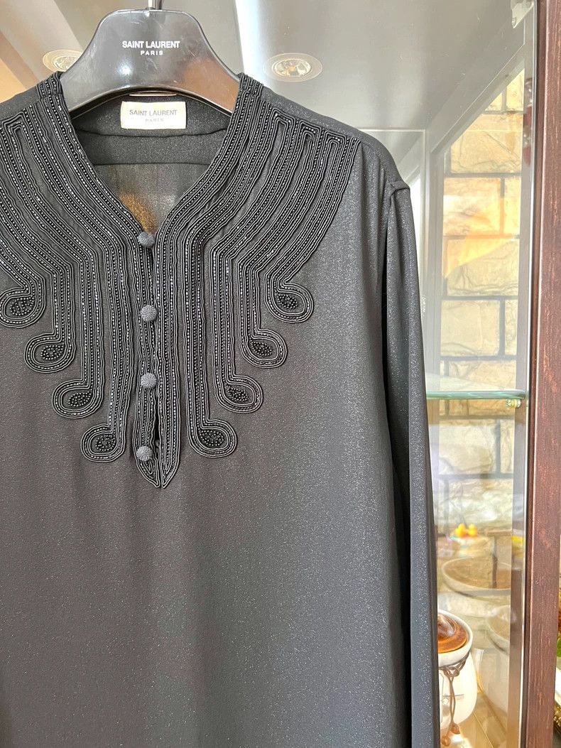 Yves Saint Laurent saint laurent size 37 20ss Silk Totem Beaded Shirt 2501-Nex Size XS / US 0-2 / IT 36-38 - 2 Thumbnail