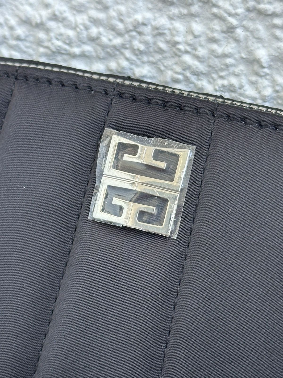 Designer × Givenchy Givenchy Beauty Bag Pouch New Size ONE SIZE - 3 Thumbnail