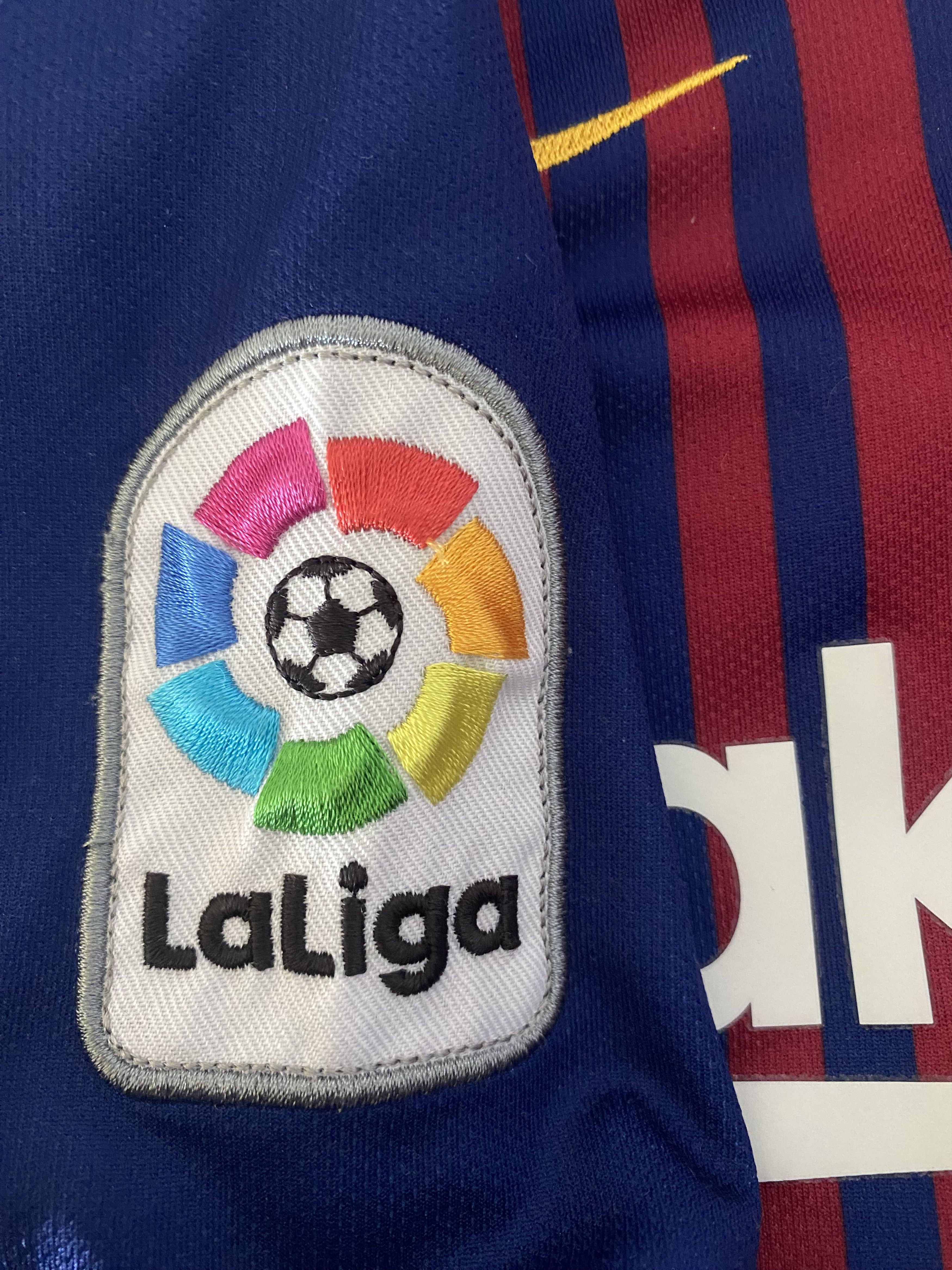 Nike FC BARCELONA #11 MAGNUS 2017 - 2018 Nike 137 - 147 - UNIQUE Size US XXS / EU 40 - 9 Thumbnail