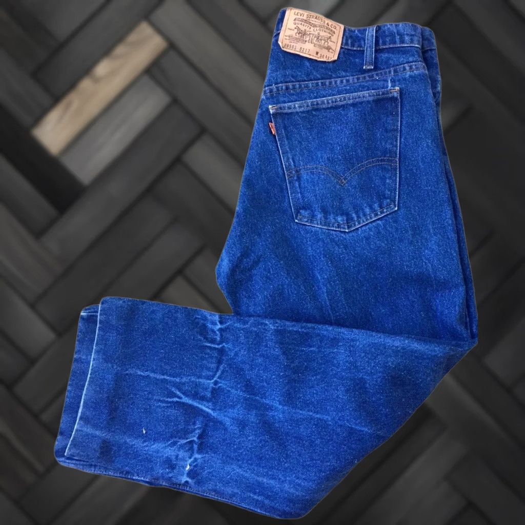 Levi's VINTAGE Levi's 505 Orange Tab USA Jeans 36 x 26.5 Inseam Blue Denim Zipper Fly Casual Mens Size US 36 / EU 52 - 1 Thumbnail