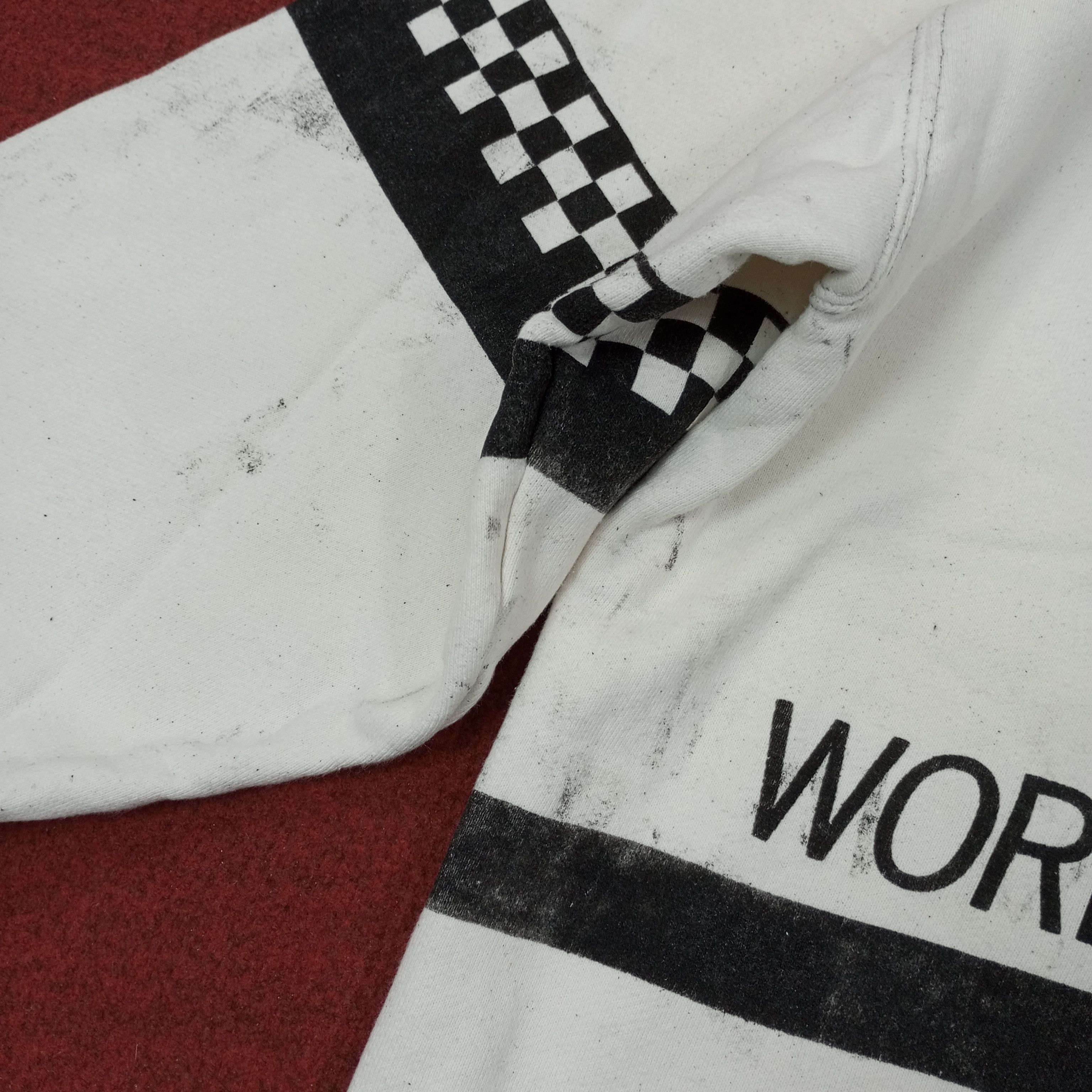 Vintage Vintage PIAA Motor Sports Racing F1 Sweatshirt c245n11 Size US L / EU 52-54 / 3 - 8 Thumbnail