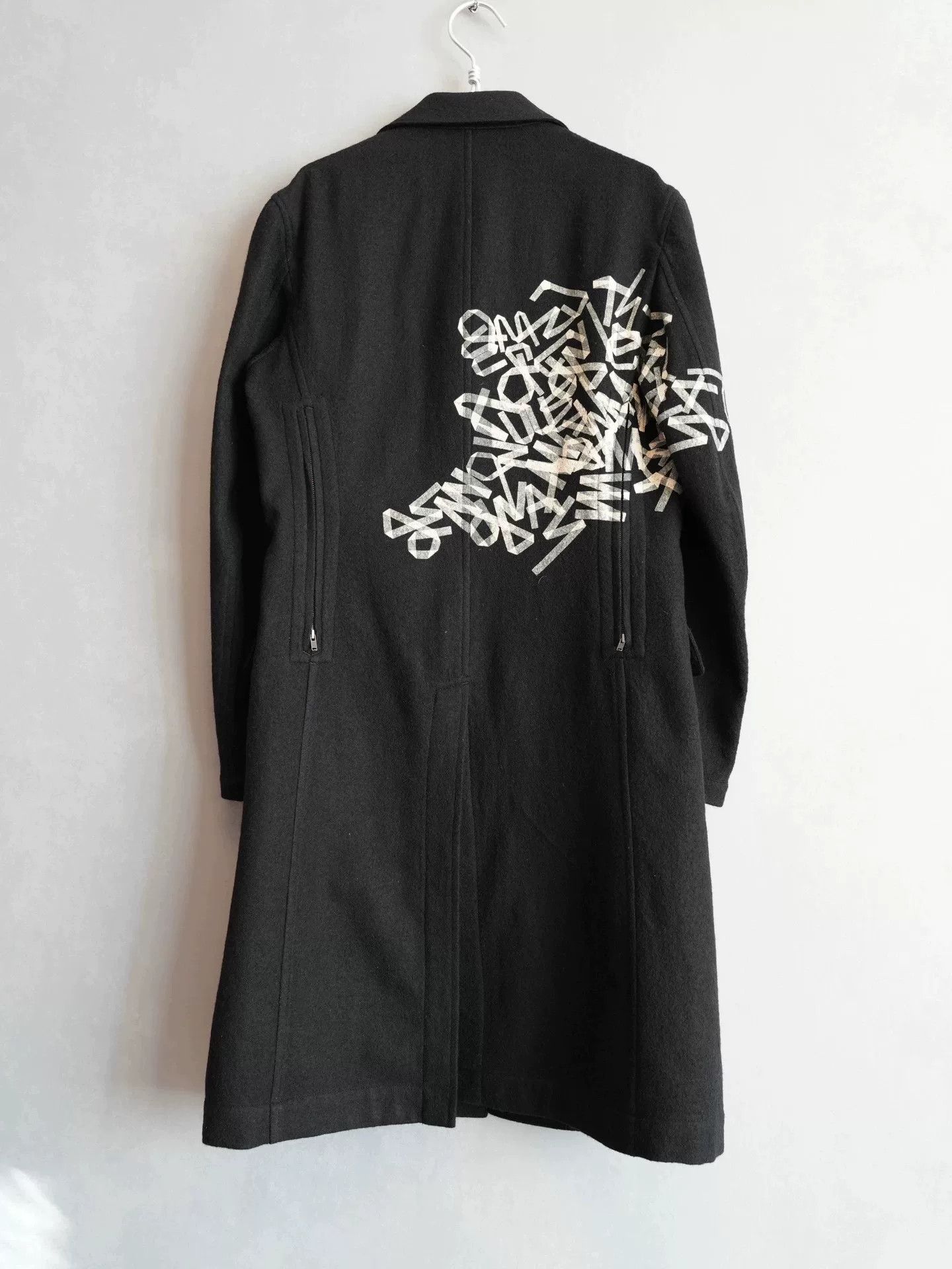 Yohji Yamamoto yohji yamamoto wool coat with print design Size US M / EU 48-50 / 2 - 1 Thumbnail