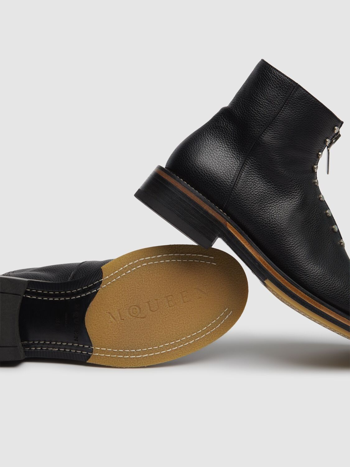 Alexander McQueen ALEXANDER MCQUEEN $1390 Black Leather Ankle Boots New Size US 10 / EU 43 - 3 Thumbnail