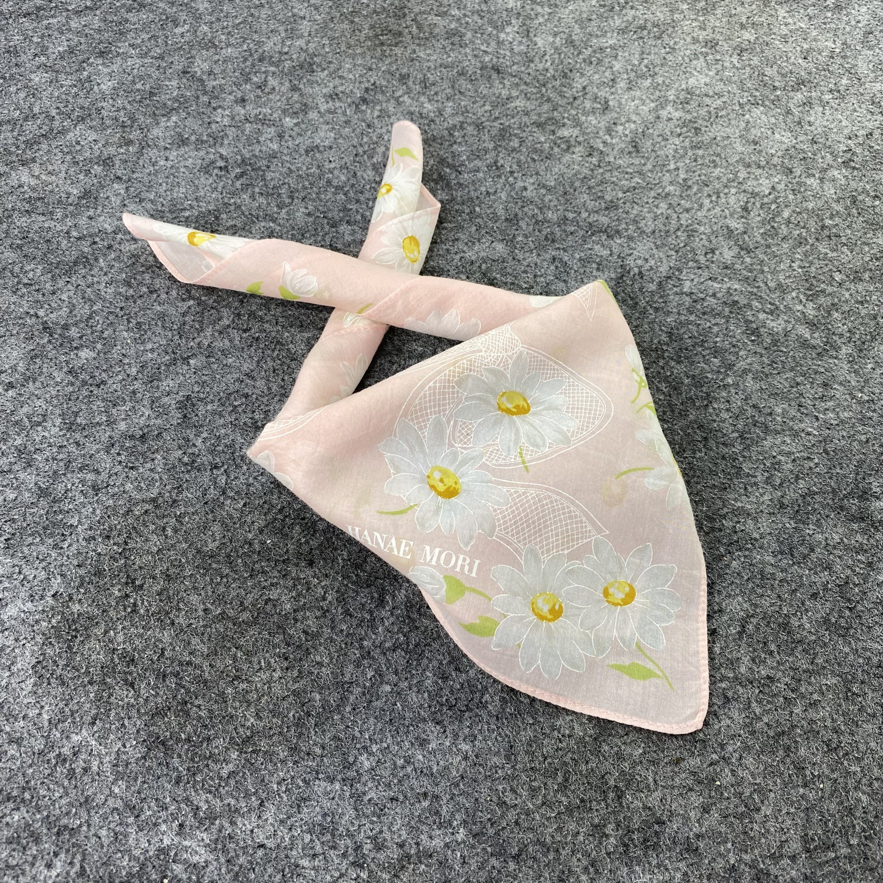 Hanae Mori Hanae Mori Handkerchief / Bandana / Neckerchief-B1119 Size ONE SIZE - 1 Thumbnail