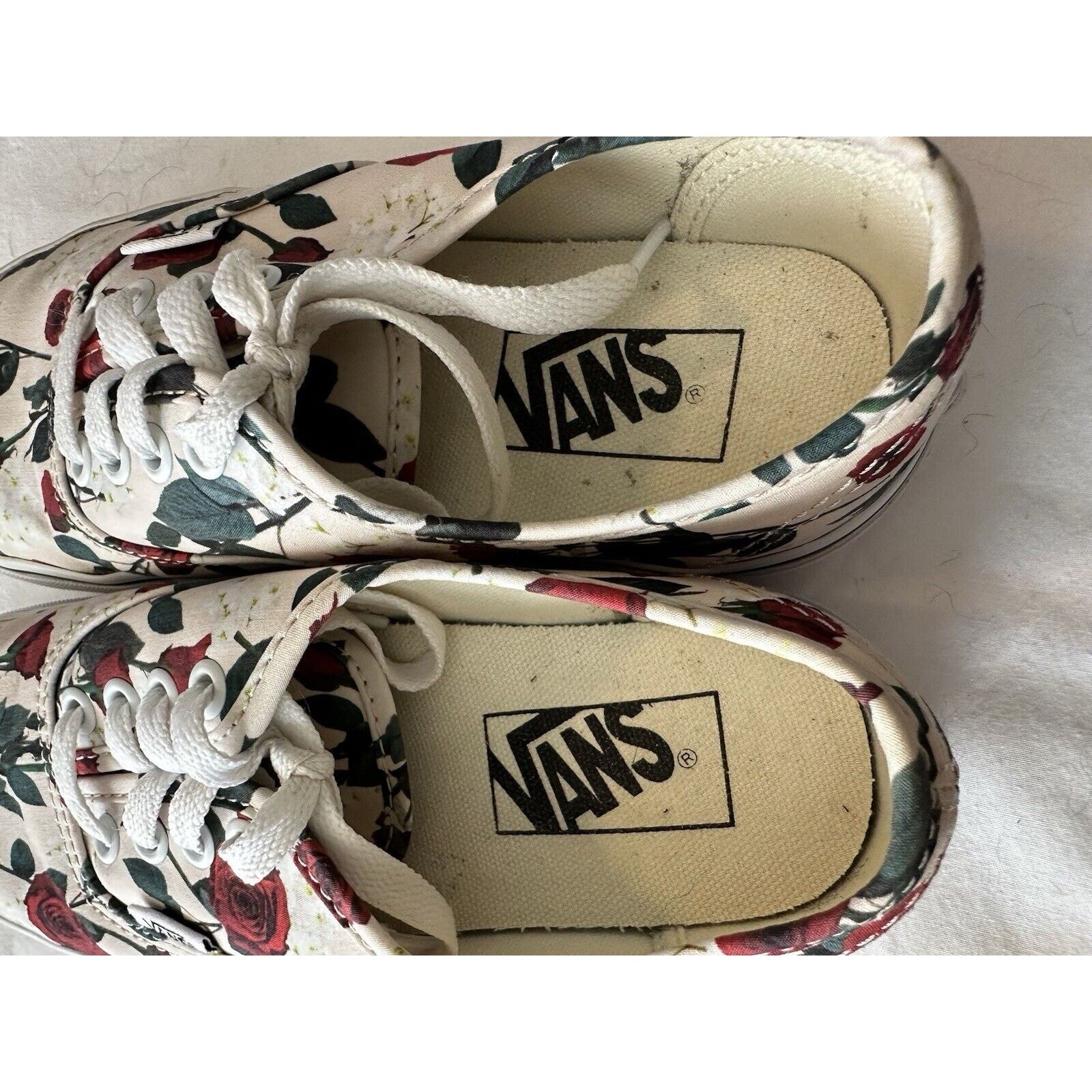Vans VANS Authentic shoes women Sz 5.5/ Mens 4 Roses Flower Skate Size US 5.5 / IT 35.5 - 6 Thumbnail