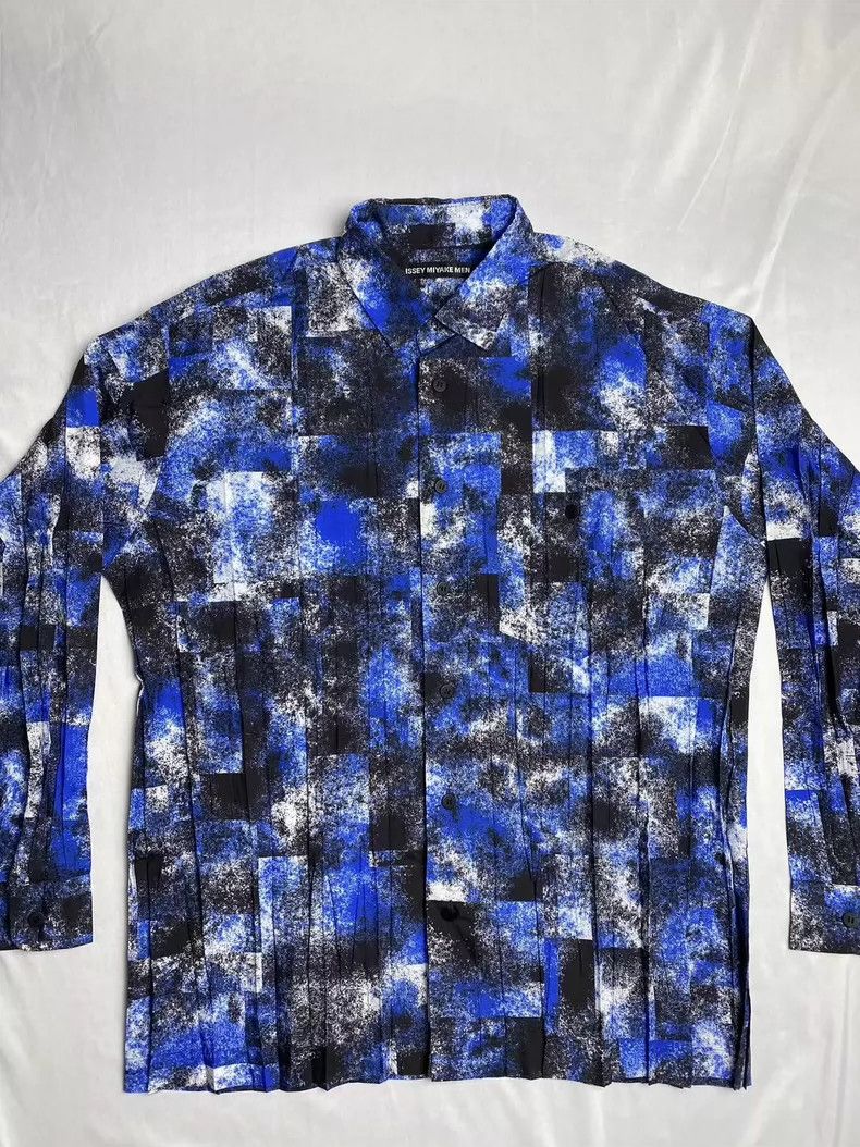 Issey Miyake Issey Miyake size:3 Blue mainline show pleated coat Size L / US 10 / IT 46 - 2 Thumbnail