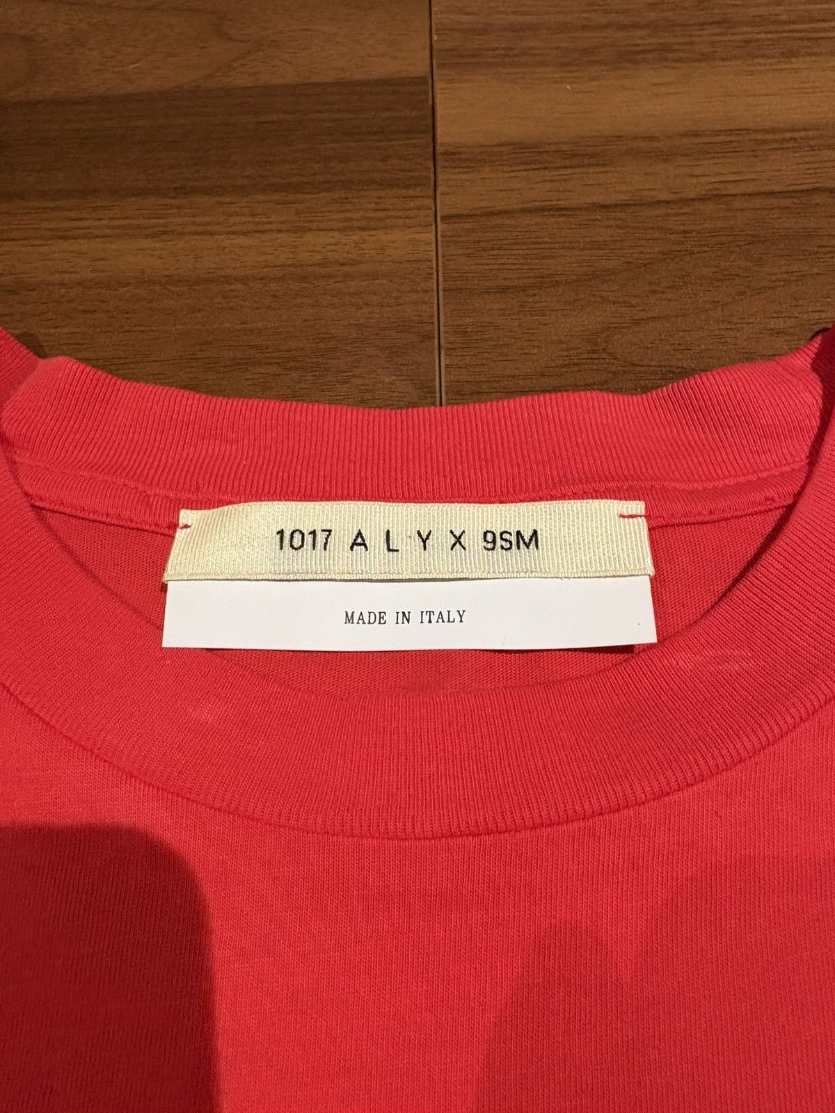 1017 ALYX 9SM Lighter cap tee NWT reversible size small Size US S / EU 44-46 / 1 - 3 Thumbnail