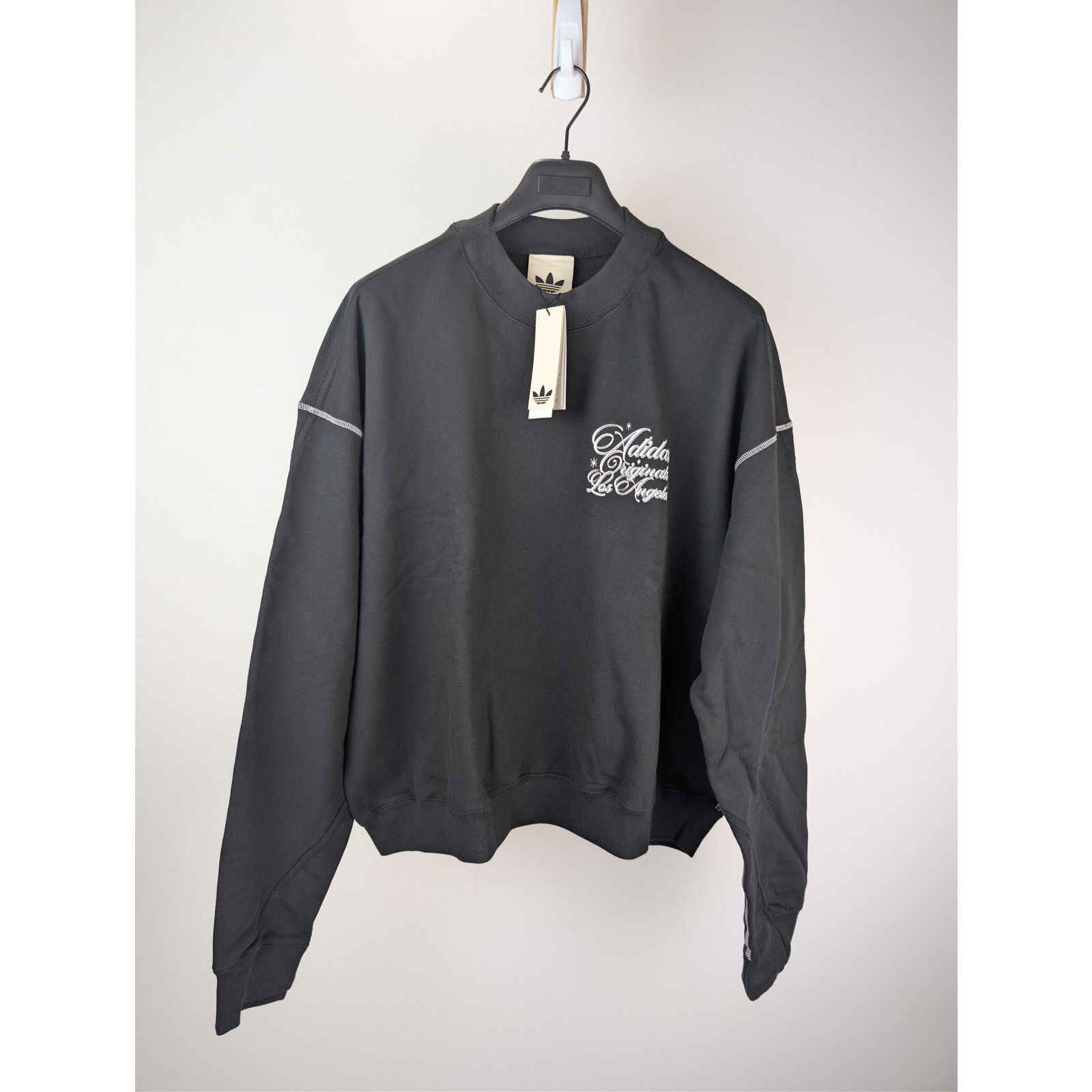 Adidas o1rshd1 Santa Monica Crewneck Sweatshirt in Black / White Size US XL / EU 56 / 4 - 10 Thumbnail