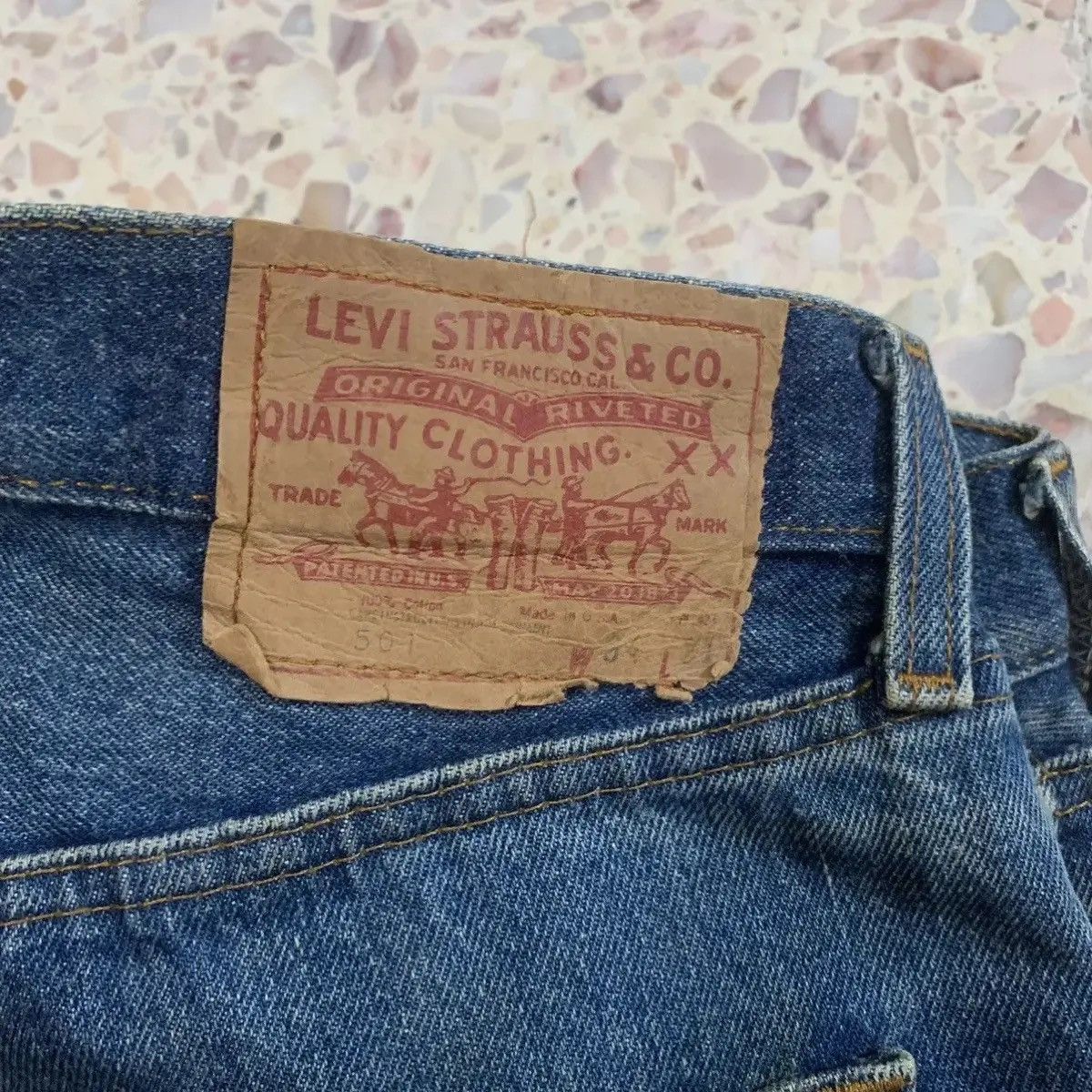 Levi's Vintage Levi’s 501 Jeans Levis Ripped Distressed Denim Pants Size US 30 / EU 46 - 11 Thumbnail
