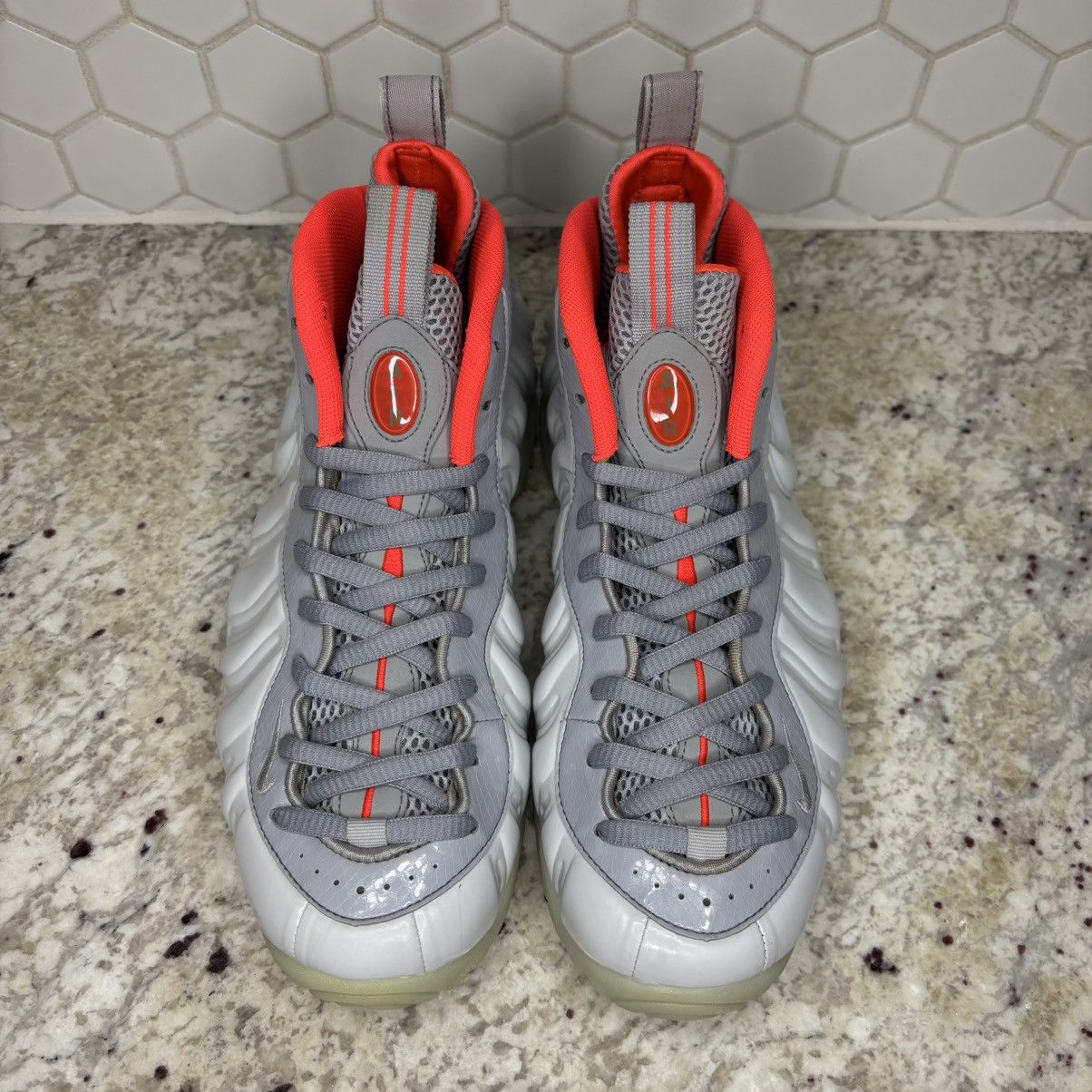 Nike Size 10.5-Nike Foamposite Premium Pure PlatinumNO BOX/INSOLE Size US 10.5 / EU 43-44 - 4 Thumbnail