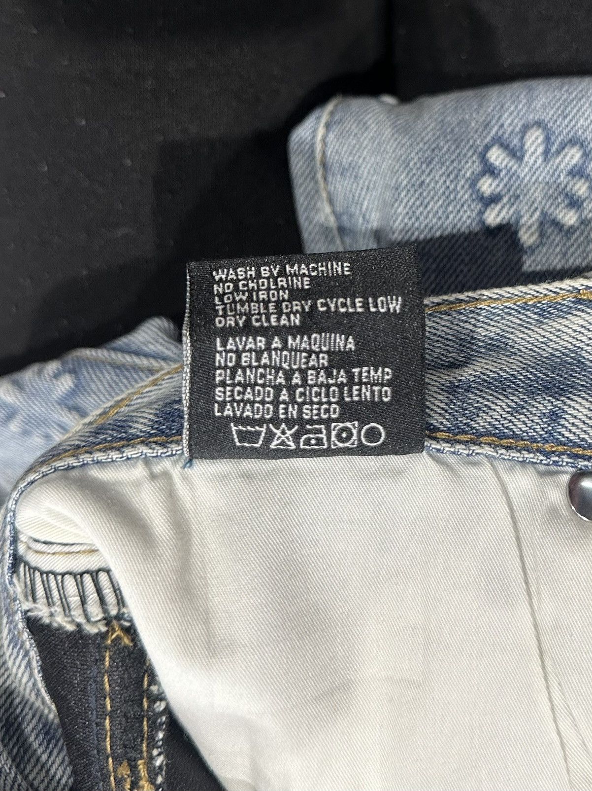 LOSTSHDWS Lost Shdws Embossed denim blue jeans Size US 36 / EU 52 - 3 Thumbnail