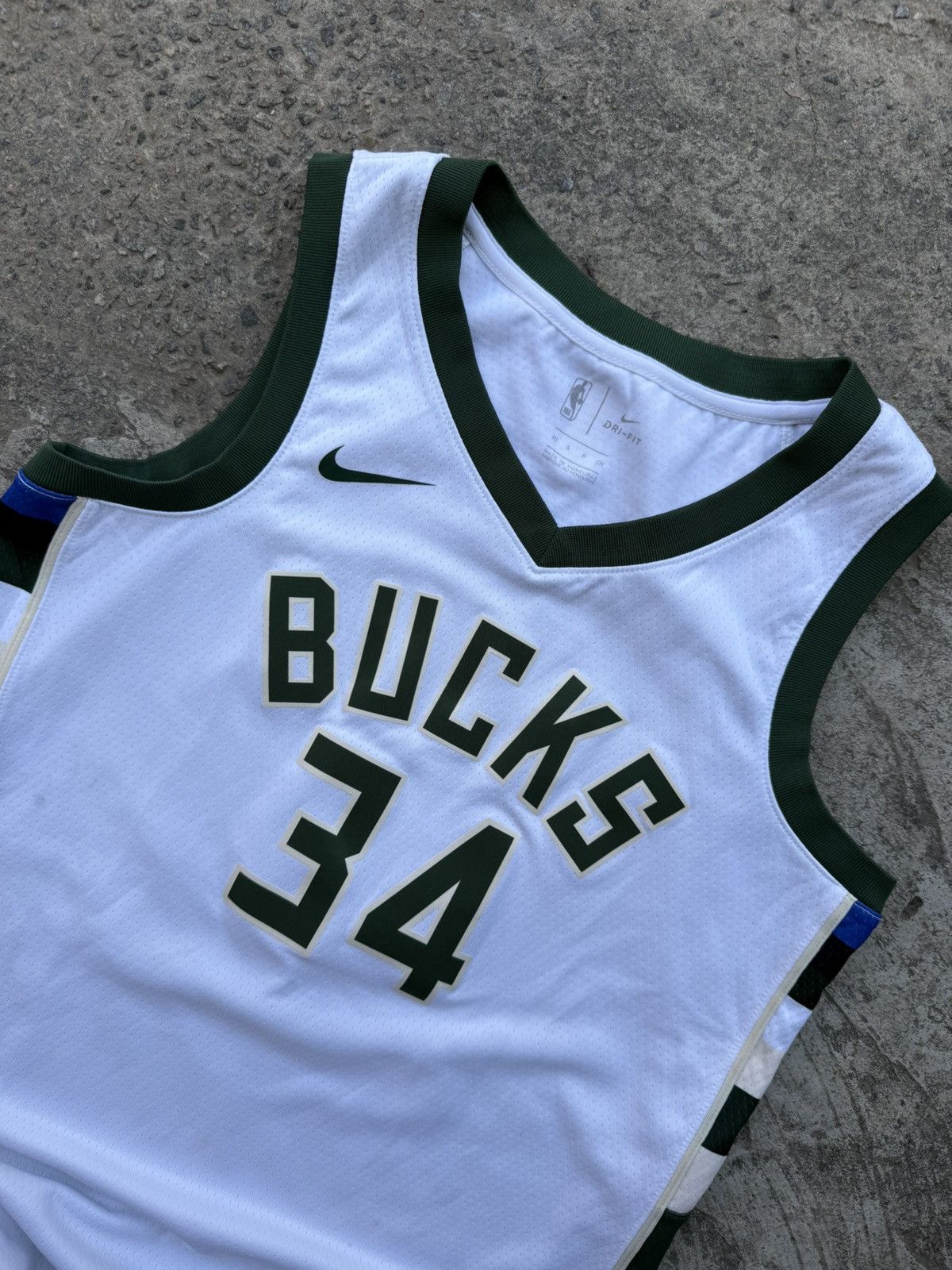 Nike Nike 34 Antetokounmpo NBA Milwaukee BUCKS Swingman Jersey Size US S / EU 44-46 / 1 - 8 Thumbnail