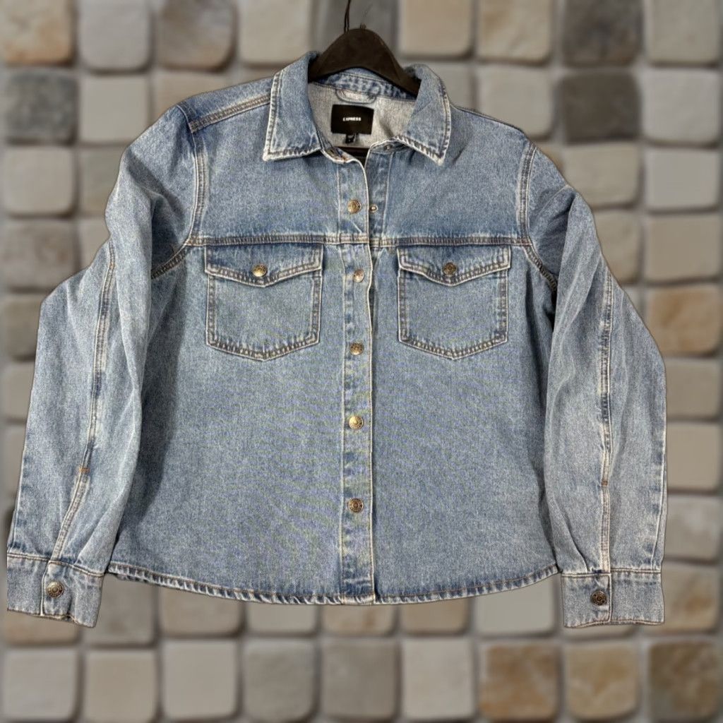 Express Express Denim Jacket Womens L Blue Snap Front Classic Fit Pockets NWOT Size L / US 10 / IT 46 - 1 Thumbnail