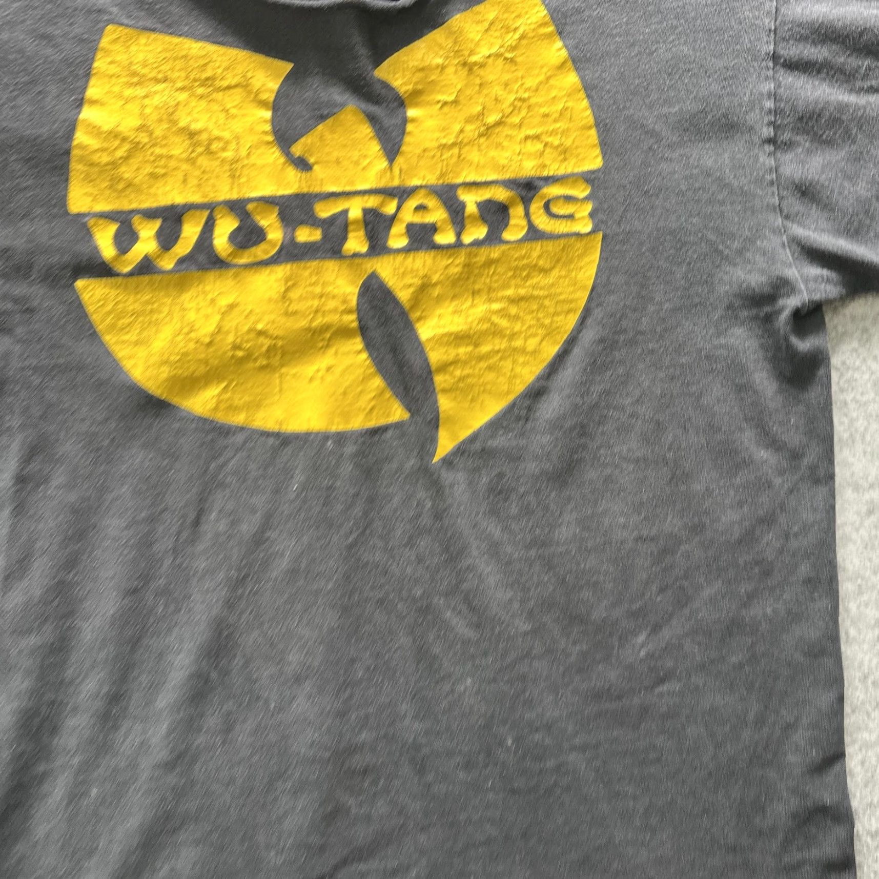 Logo 7 VINTAGE Wu Tang Clan Shirt Mens Medium Black Yellow Logo Rap Tee Hip Hop Music Size US L / EU 52-54 / 3 - 6 Thumbnail