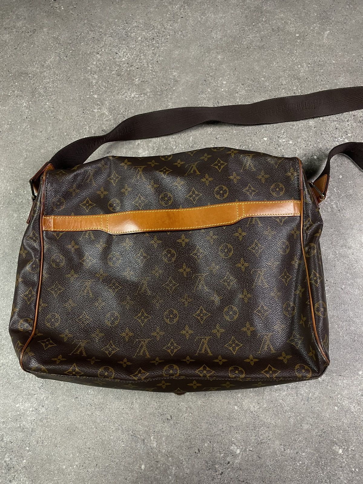 Louis Vuitton Louis Vuitton Abbesses Messenger Leather Bag Size ONE SIZE - 3 Thumbnail
