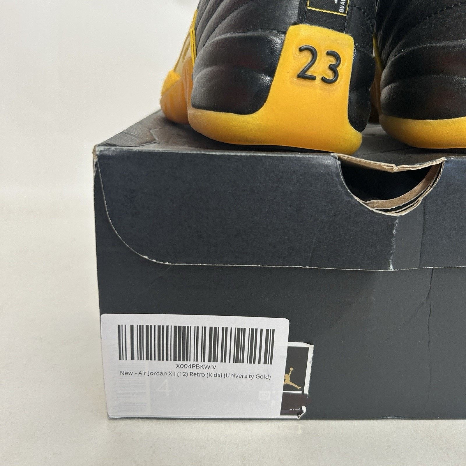 Jordan Brand Nike Air Jordan 12 Retro GS “Black University Gold” Size US 5.5 / IT 35.5 - 5 Thumbnail