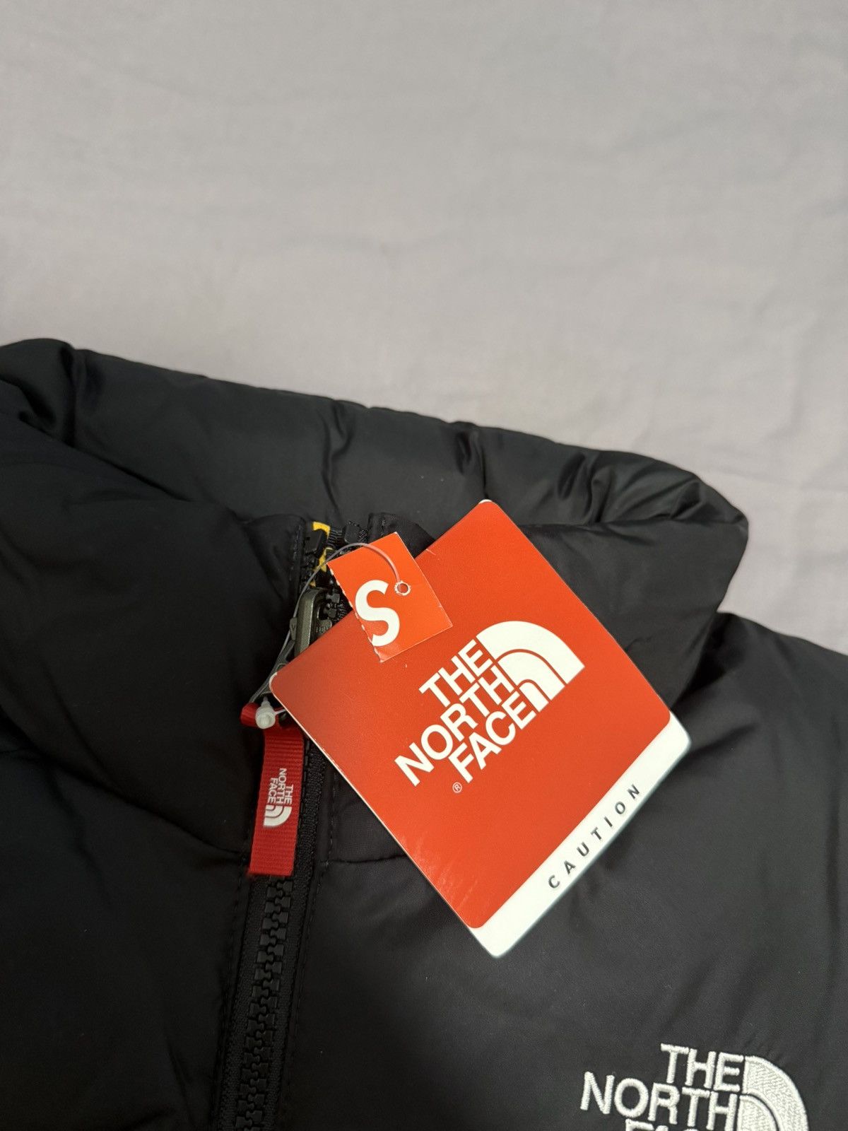 Supreme × The North Face Supreme 11fw tnf north face yellow leopard nuptse Jacket Size US S / EU 44-46 / 1 - 2 Thumbnail
