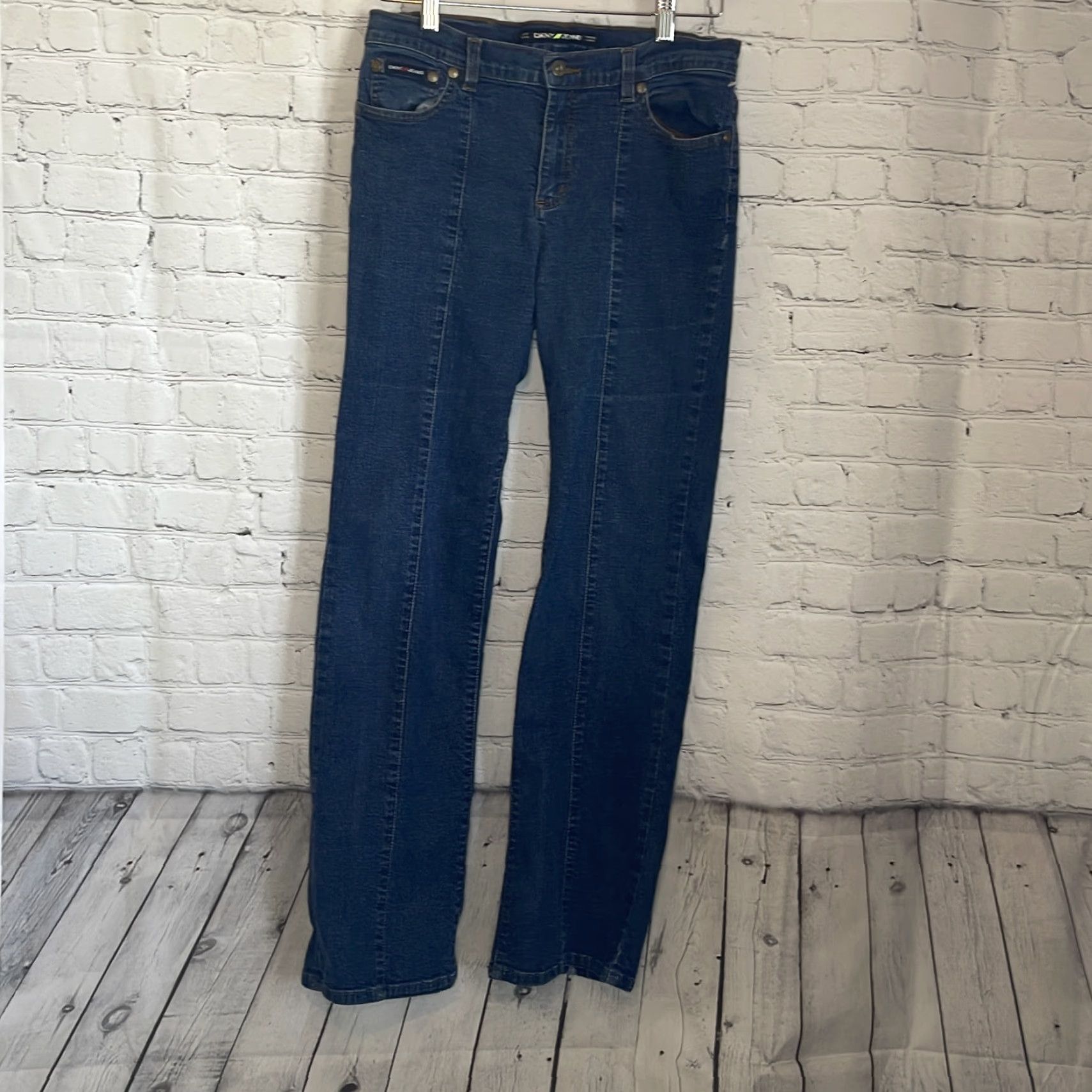 DKNY DKNY Jeans Women Size 8 Medium Wash Straight Blue Denim Jeans Womens 8 Medium Wash DKNY Jeans Size 30" / US 8 / IT 44 - 2 Thumbnail