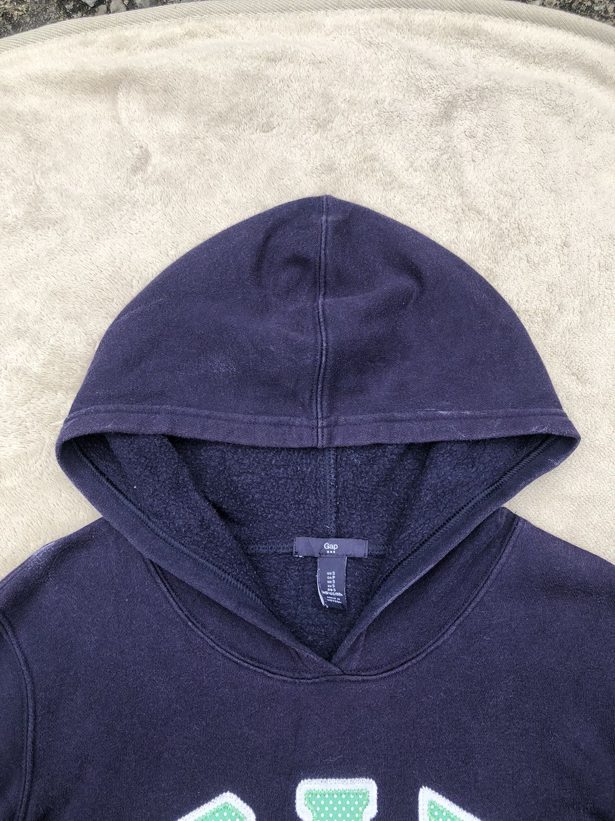 Gap × Vintage Vintage 90s GAP Big Logo Patchwork Style Hoodie Size US S / EU 44-46 / 1 - 6 Thumbnail