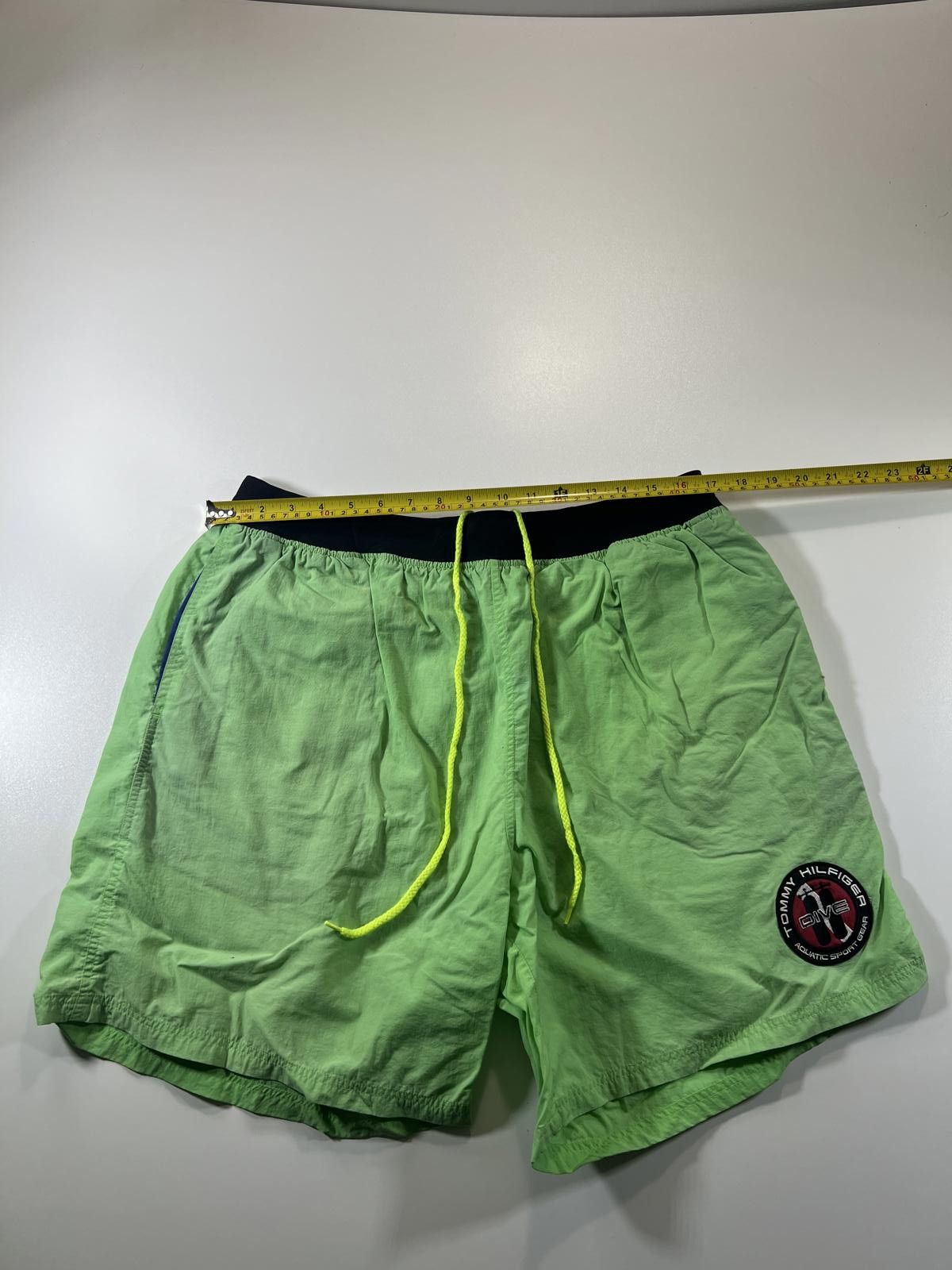 Tommy Hilfiger Vintage Hilfiger Green and Blue Men's shorts XL Size US 36 / EU 52 - 7 Thumbnail