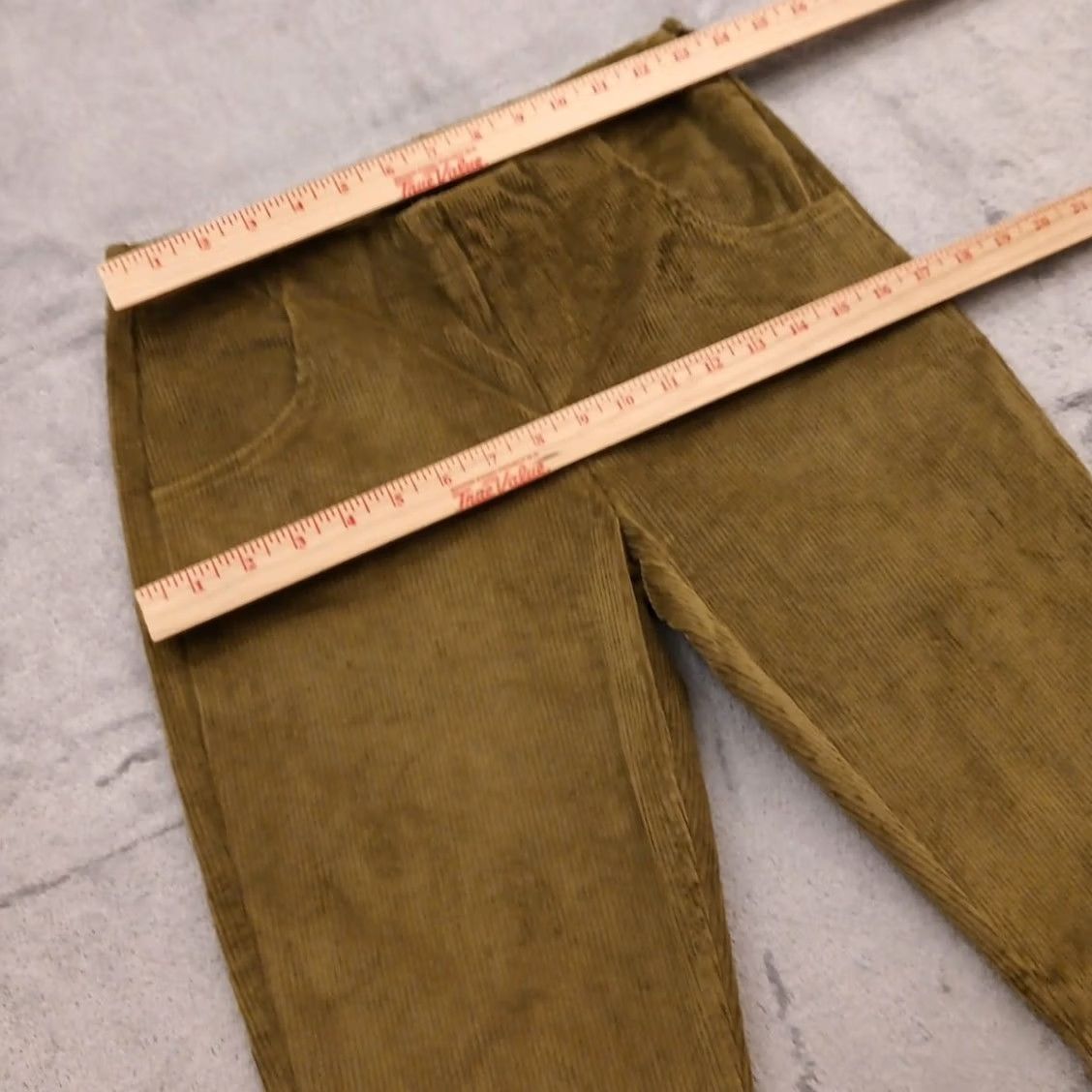 Current Mood Current Mood Pants Womens Small Green Corduroy Mid Rise Chino Flared 26x33 Inseam 33 Pockets Color Green Mens Womens Girls Size 28" / US 6 / IT 42 - 2 Thumbnail