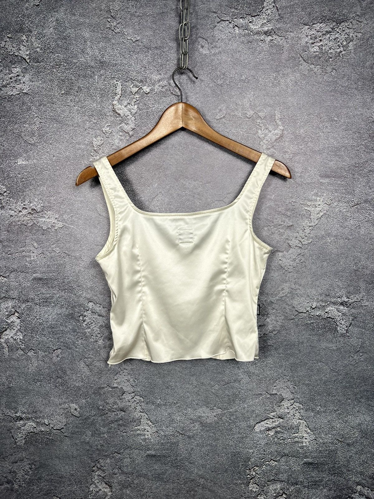 Moschino Vintage Moschino Jeans Viscose Satin Tank Top Sleeveless Size L / US 10 / IT 46 - 11 Thumbnail