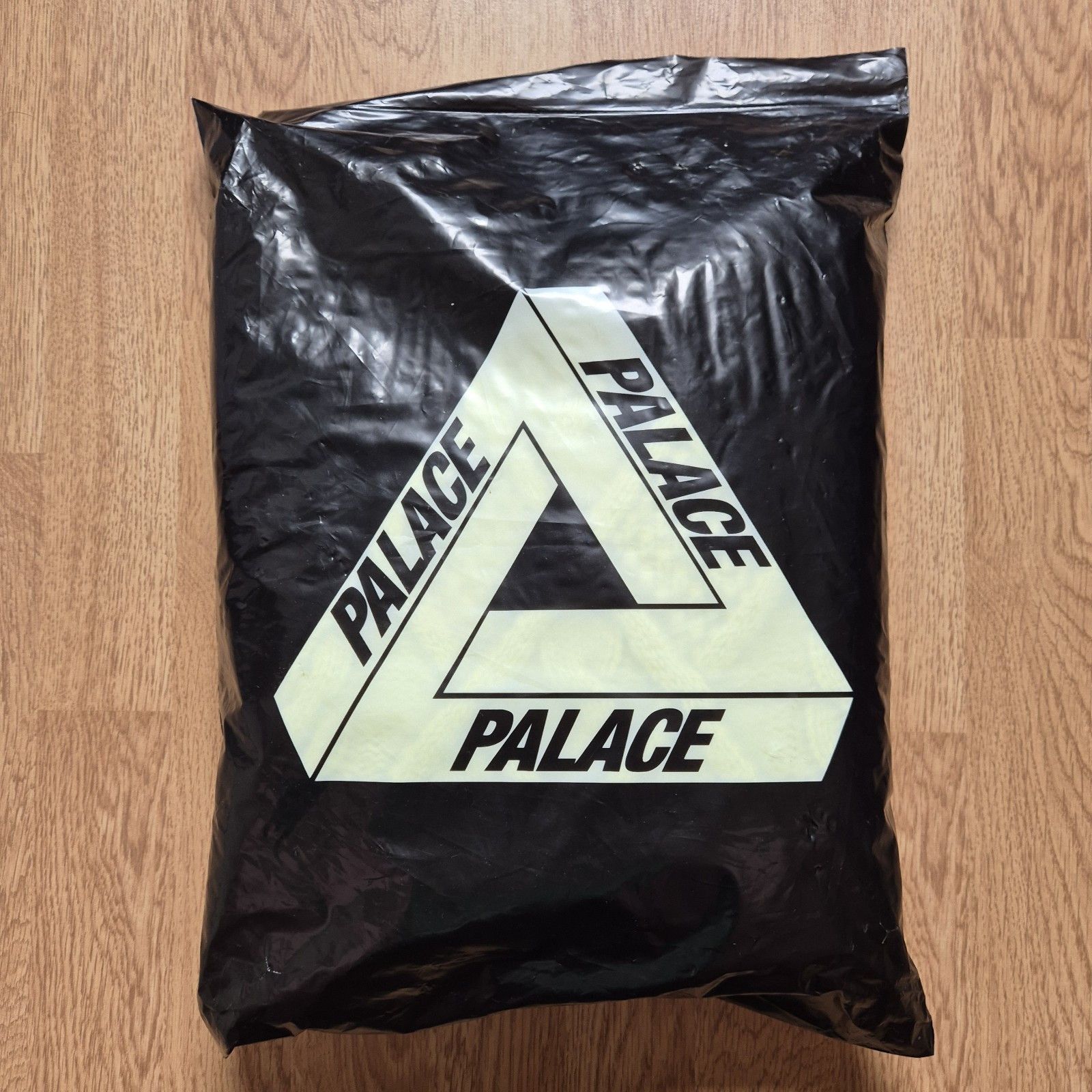 Palace Palace Cable Knit Sweater Neon Green Small FW22 Size US S / EU 44-46 / 1 - 8 Thumbnail