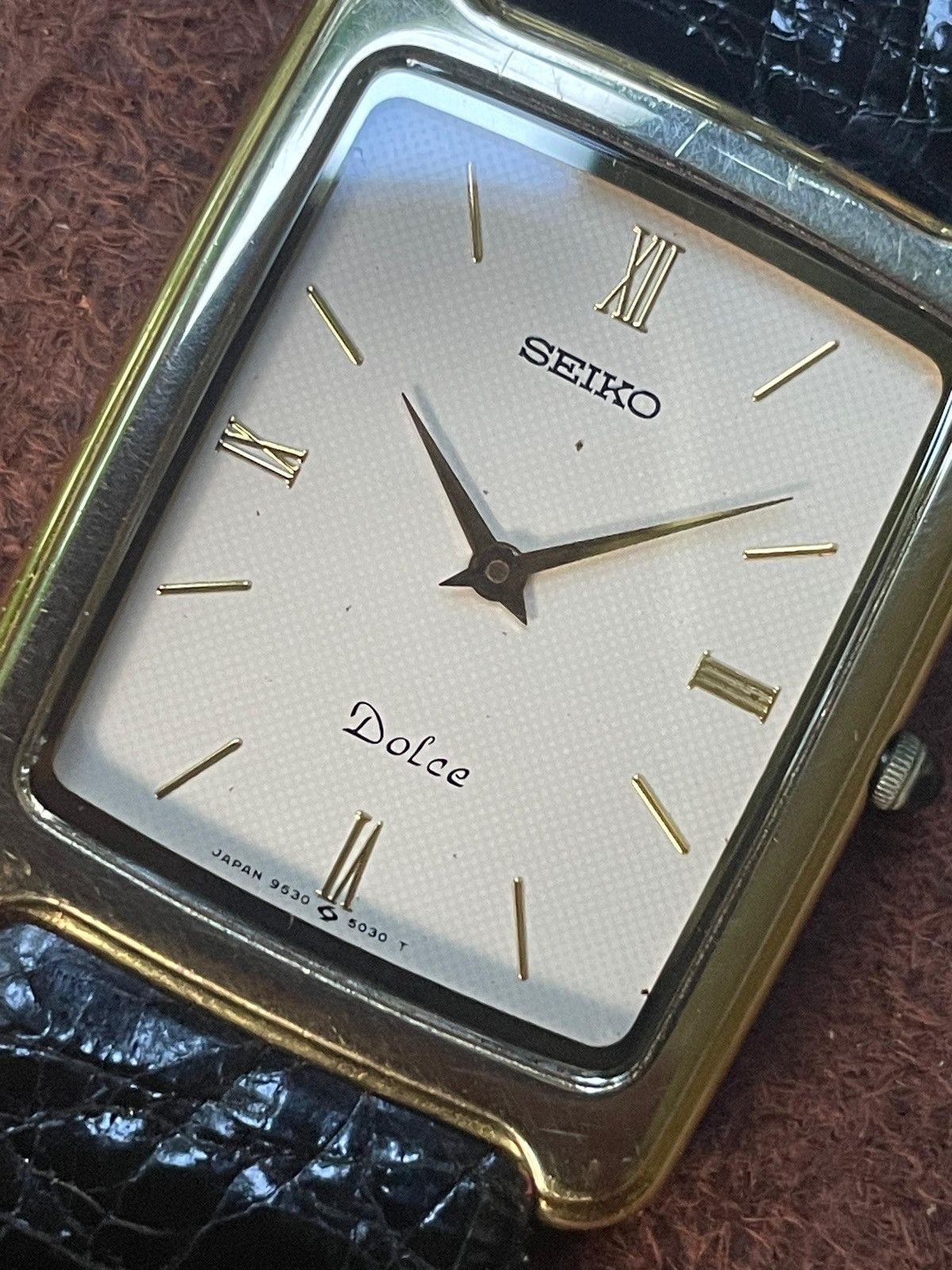 Seiko Seiko Dolce Tank Gold Size 28 - 4 Thumbnail