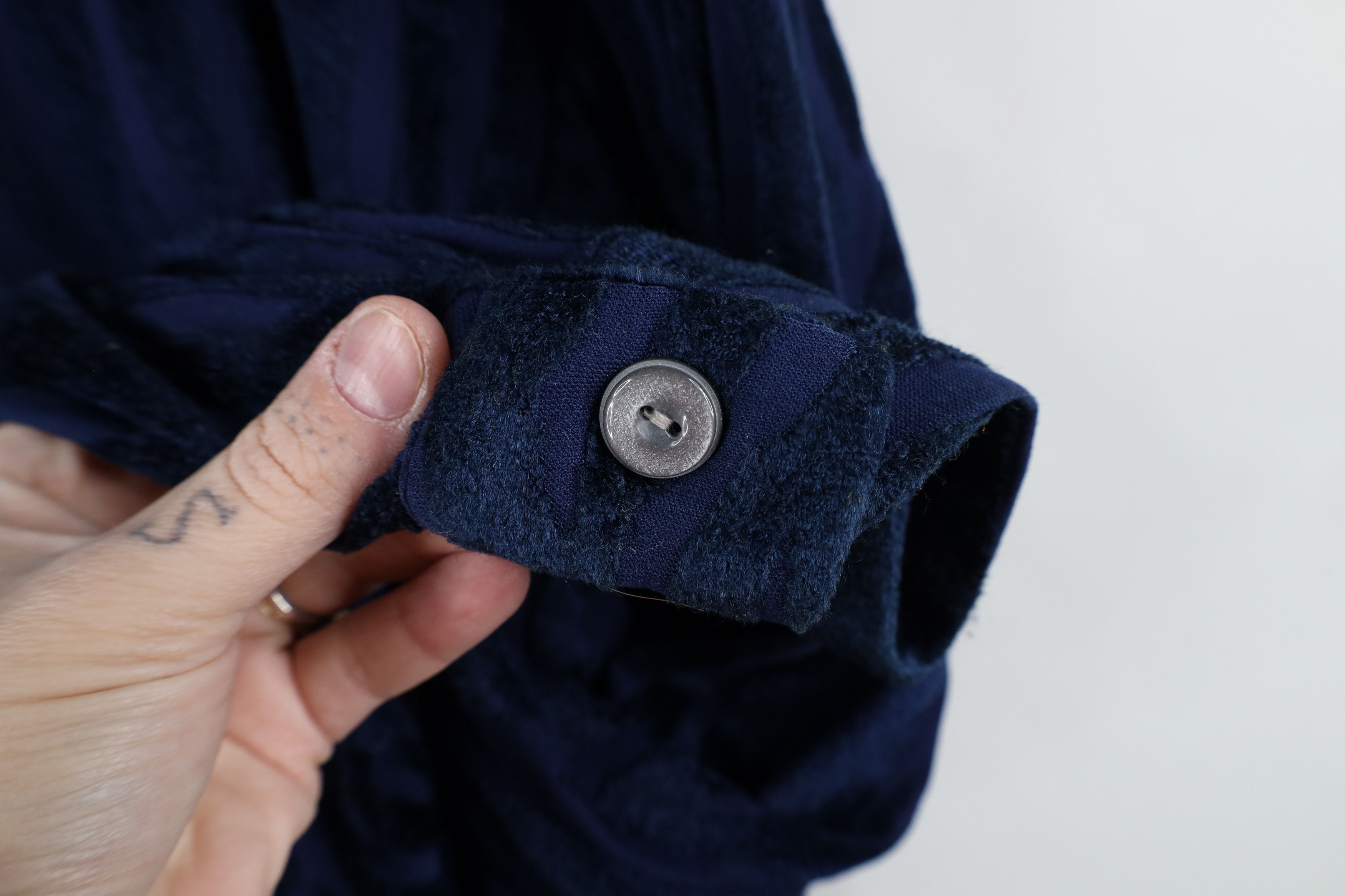 Vintage Vintage 90s Streetwear EDM Rave Collared Button Shirt Blue Size US XL / EU 56 / 4 - 5 Thumbnail